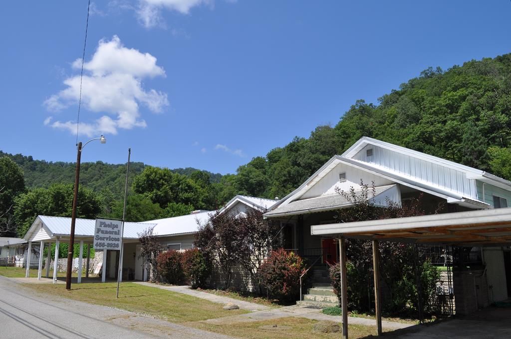 Phelps, Pike County, KY Commercial Property, House for sale Property ID