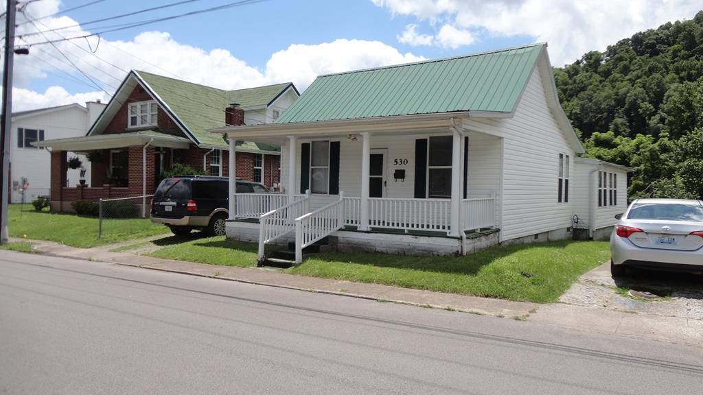 Paintsville, Johnson County, KY House for sale Property ID 336772120