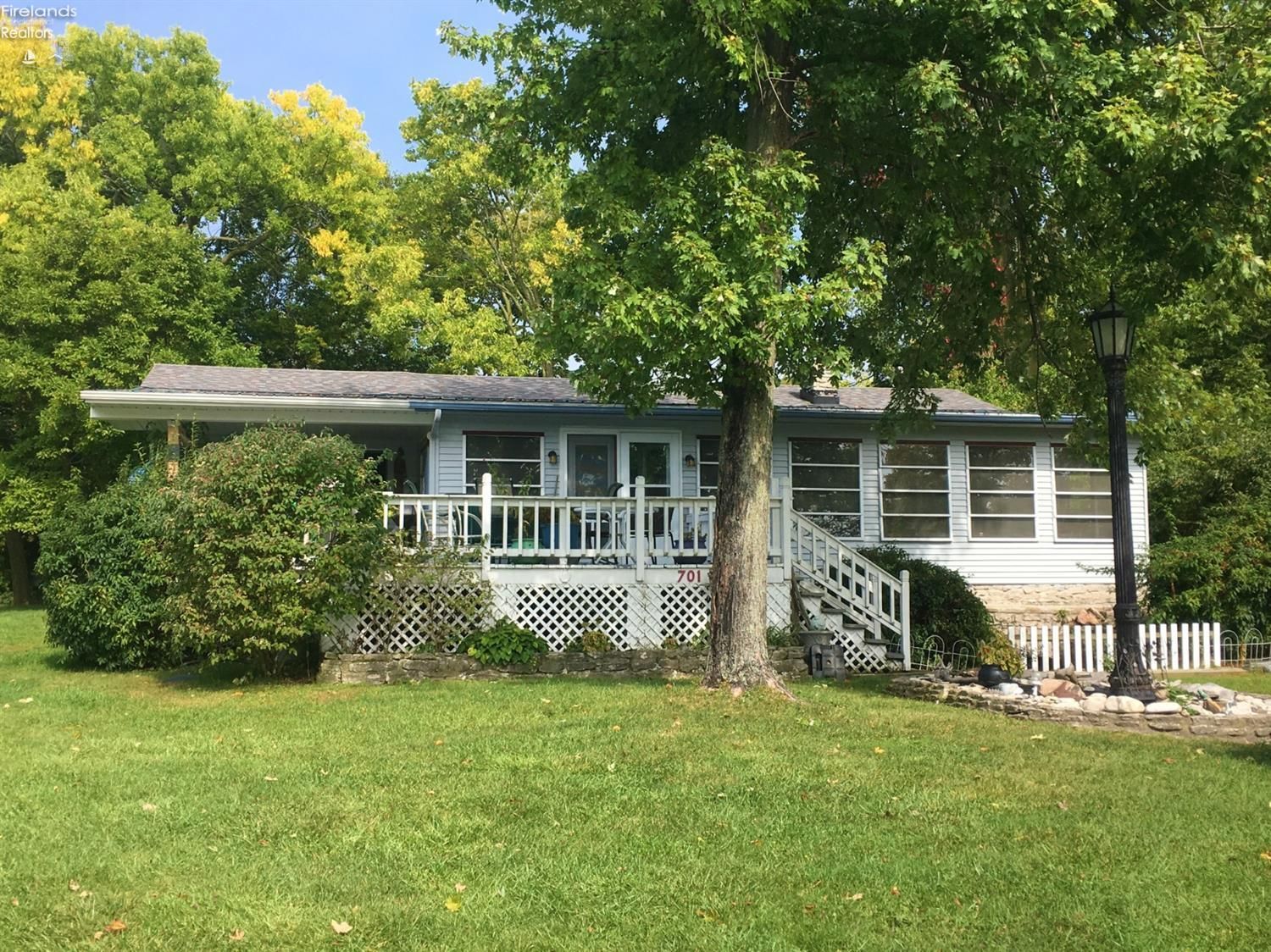 Kelleys Island, Erie County, OH Lakefront Property, Waterfront Property