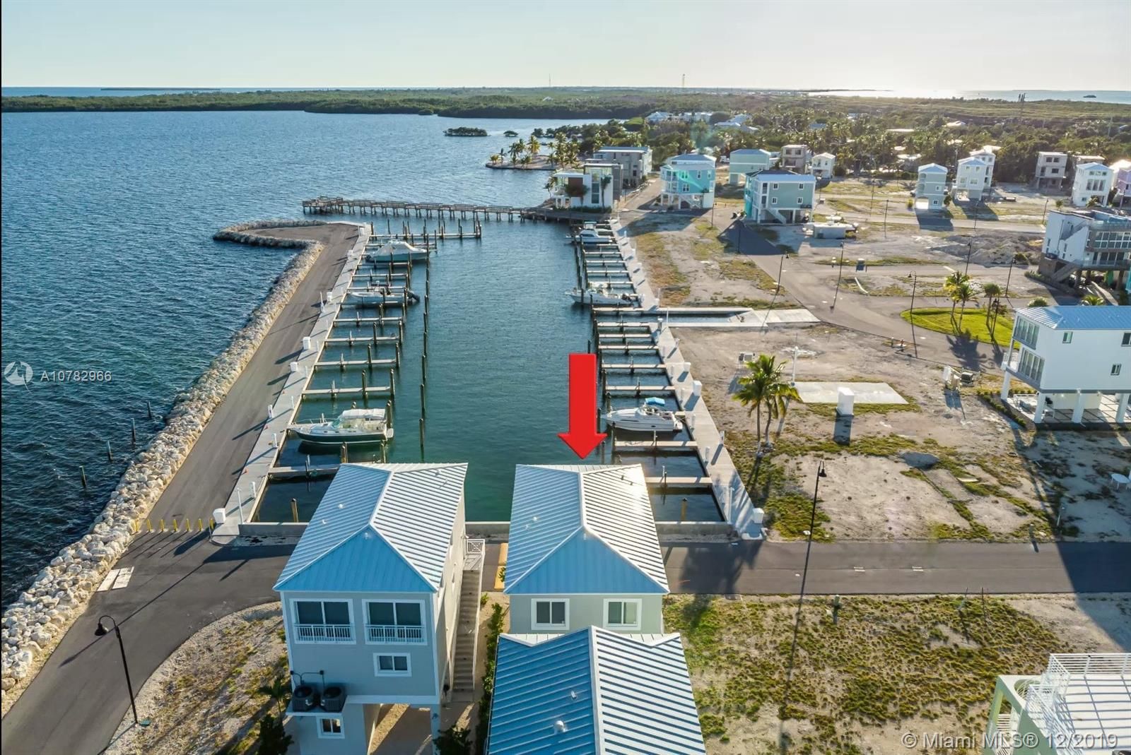 Key Largo, Monroe County, FL Lakefront Property, Waterfront Property