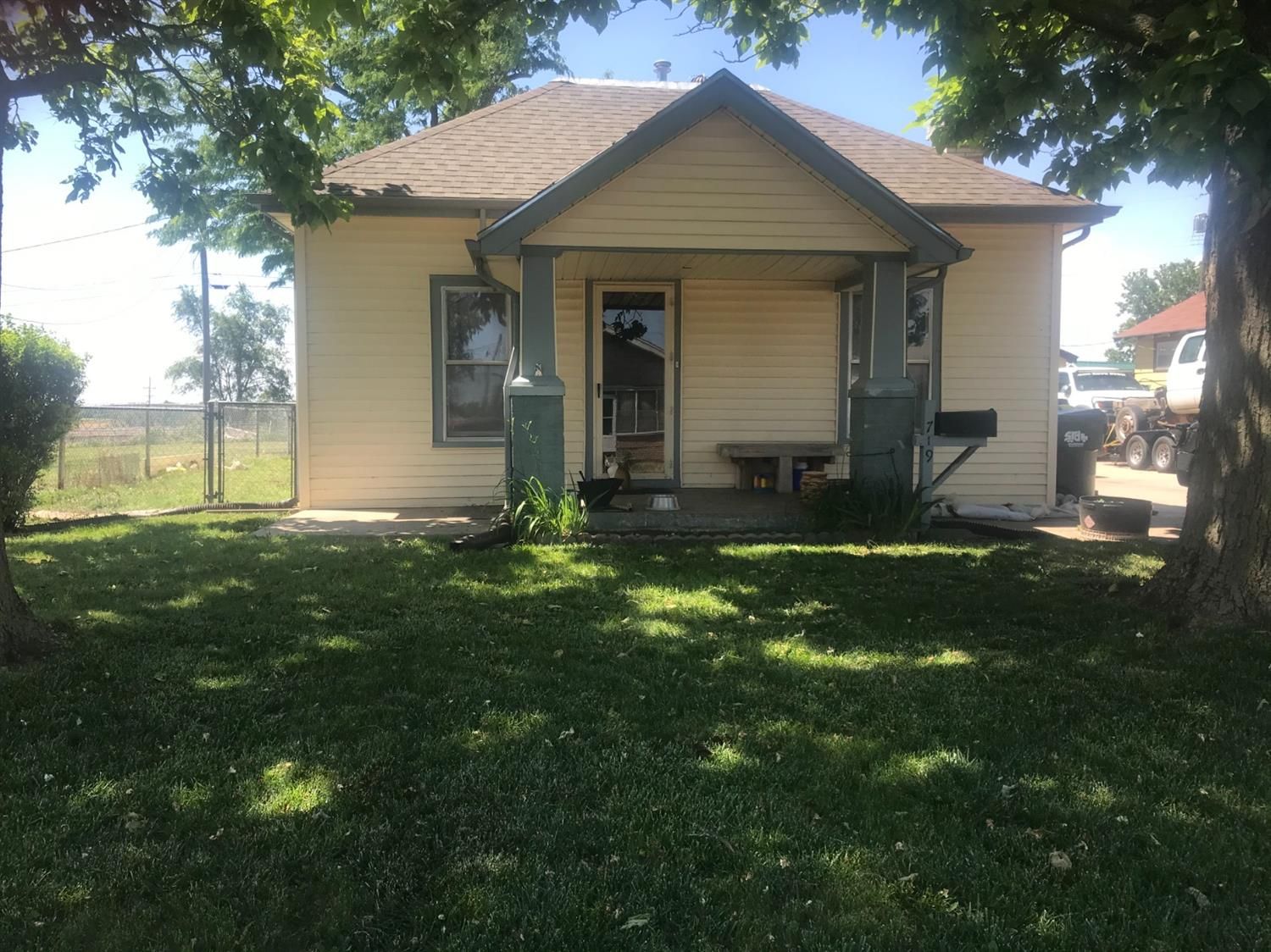 Hoisington, Barton County, KS House for sale Property ID 338336834 LandWatch