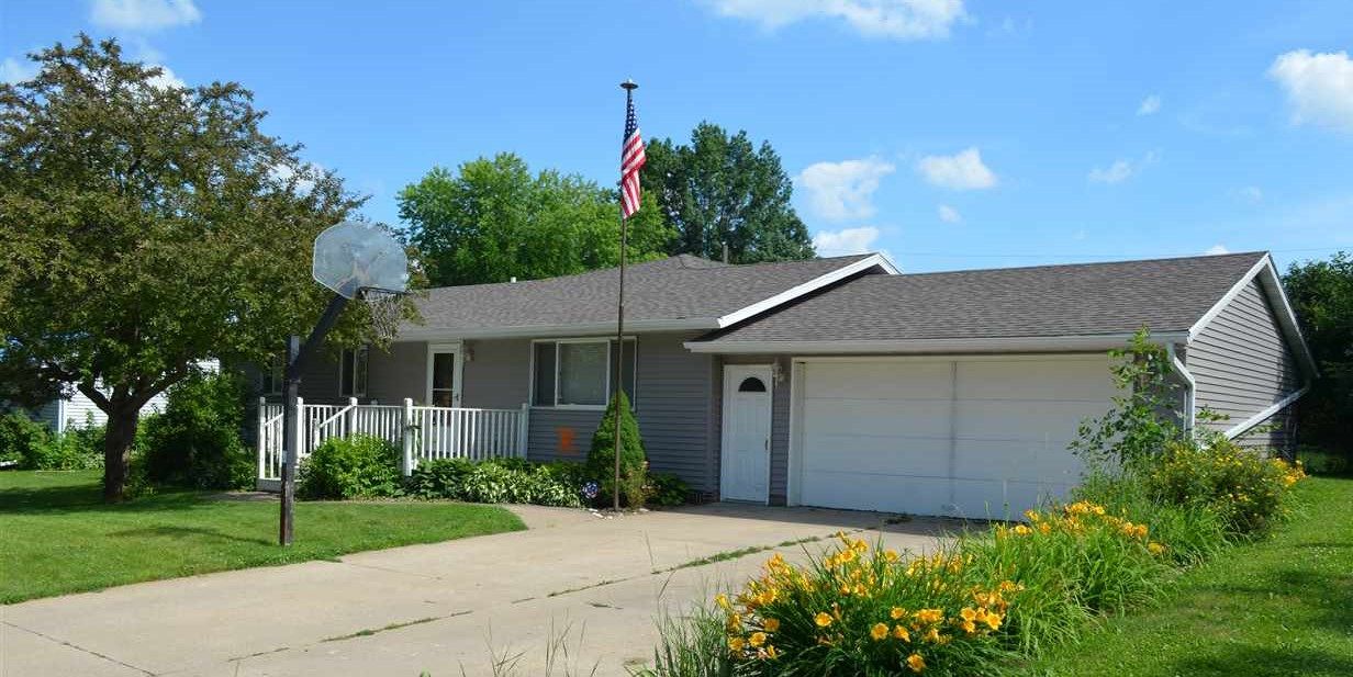 Waukon, Allamakee County, IA House for sale Property ID 338509495
