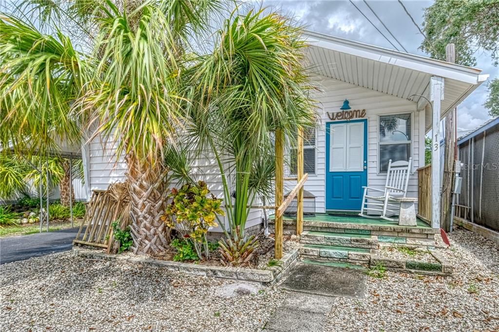 Tarpon Springs, Pinellas County, FL Lakefront Property, Waterfront
