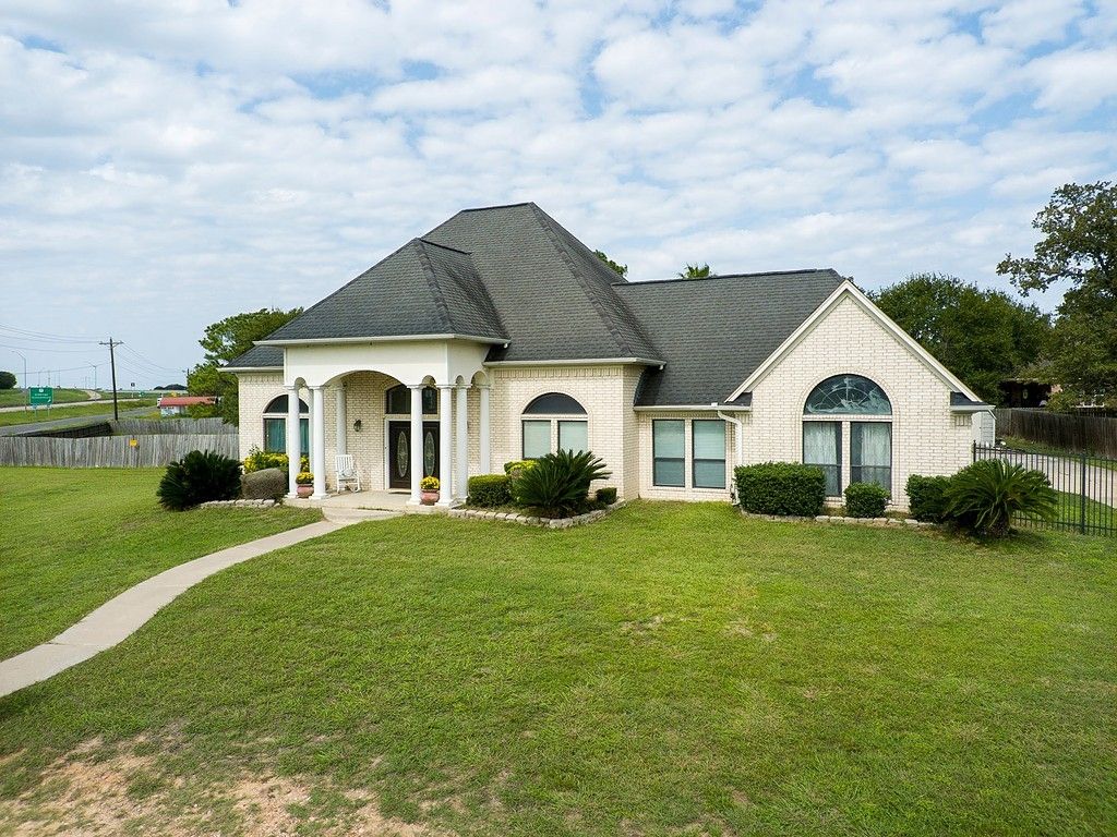 La Grange, Fayette County, TX House for sale Property ID 339273337