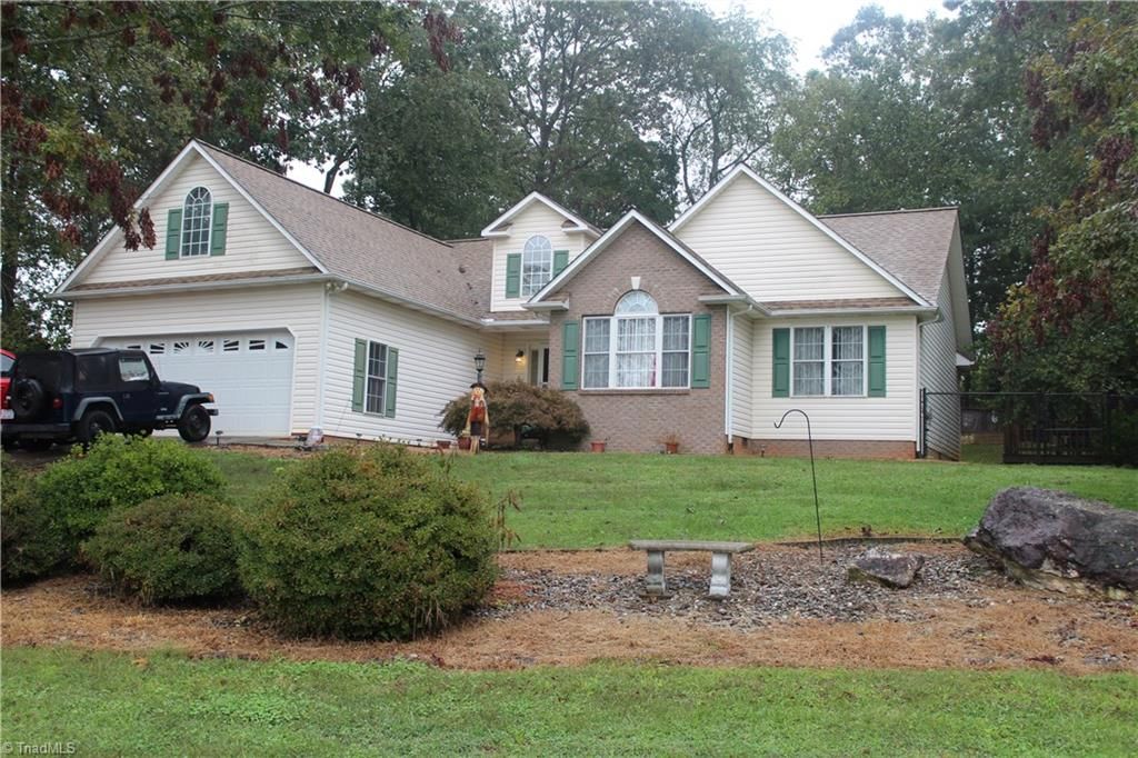 Purlear, Wilkes County, NC House for sale Property ID 339308204