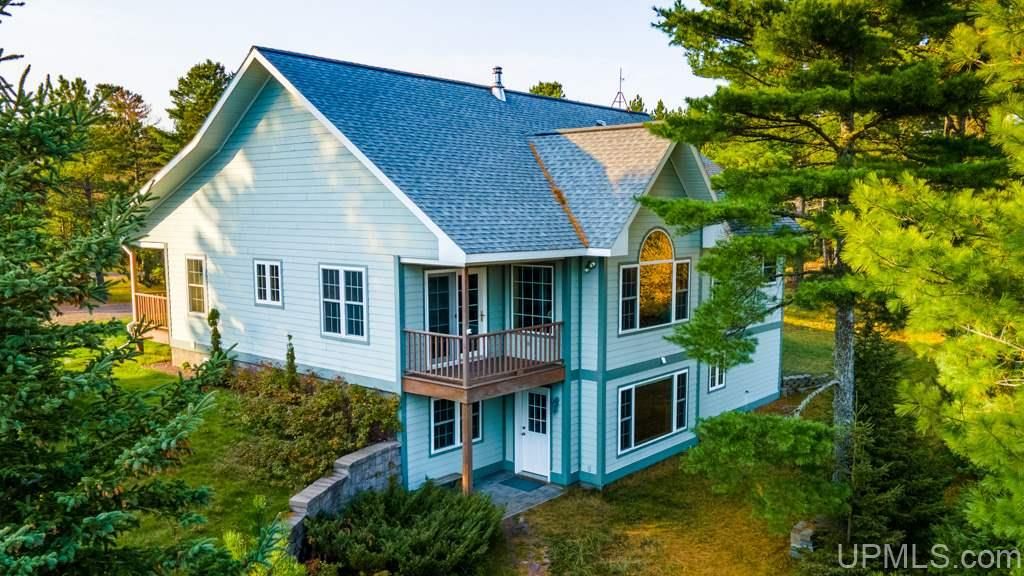 Mohawk, Keweenaw County, MI Lakefront Property, Waterfront Property, House for sale Property ID