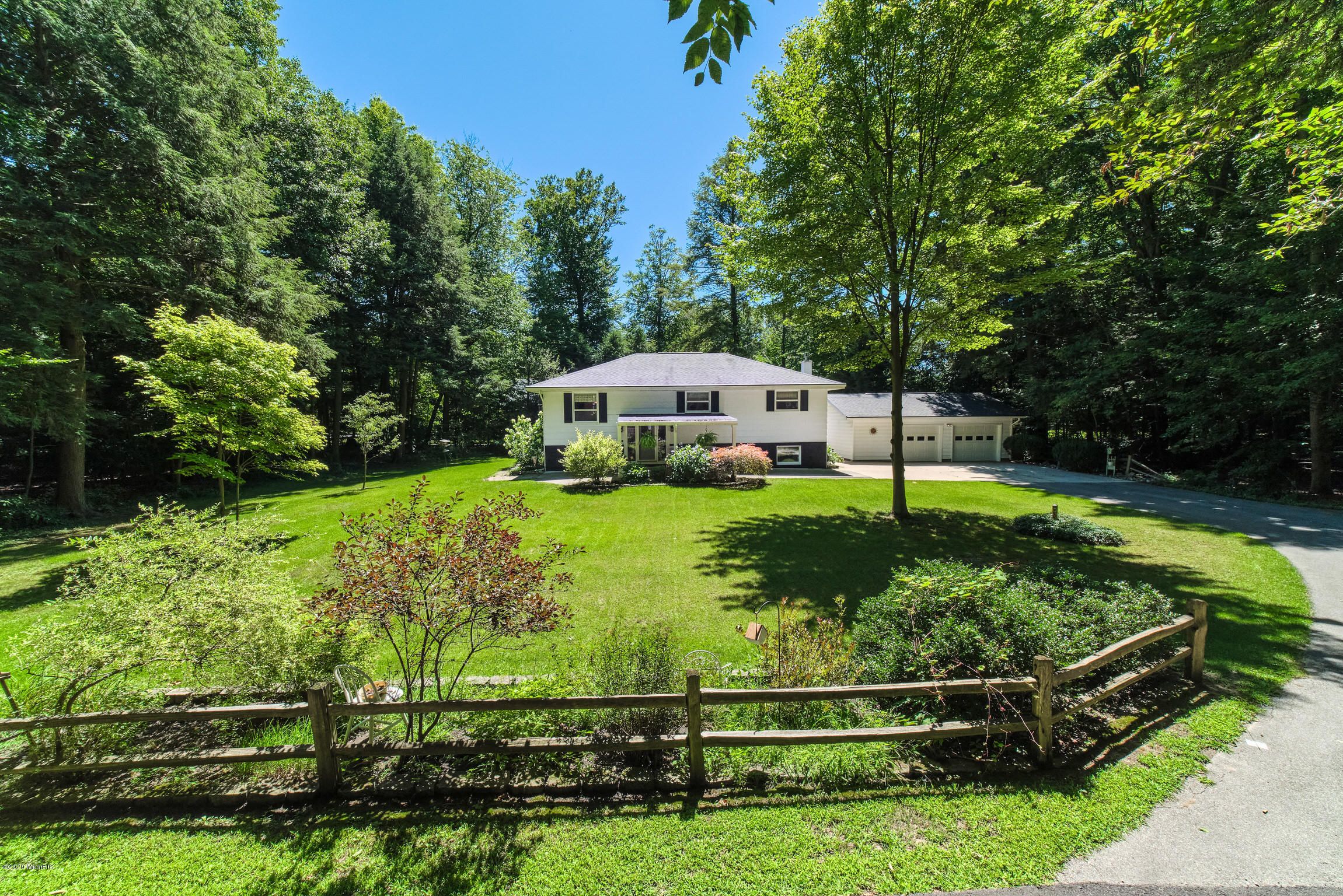 Spring Lake, Muskegon County, MI Lakefront Property, Waterfront