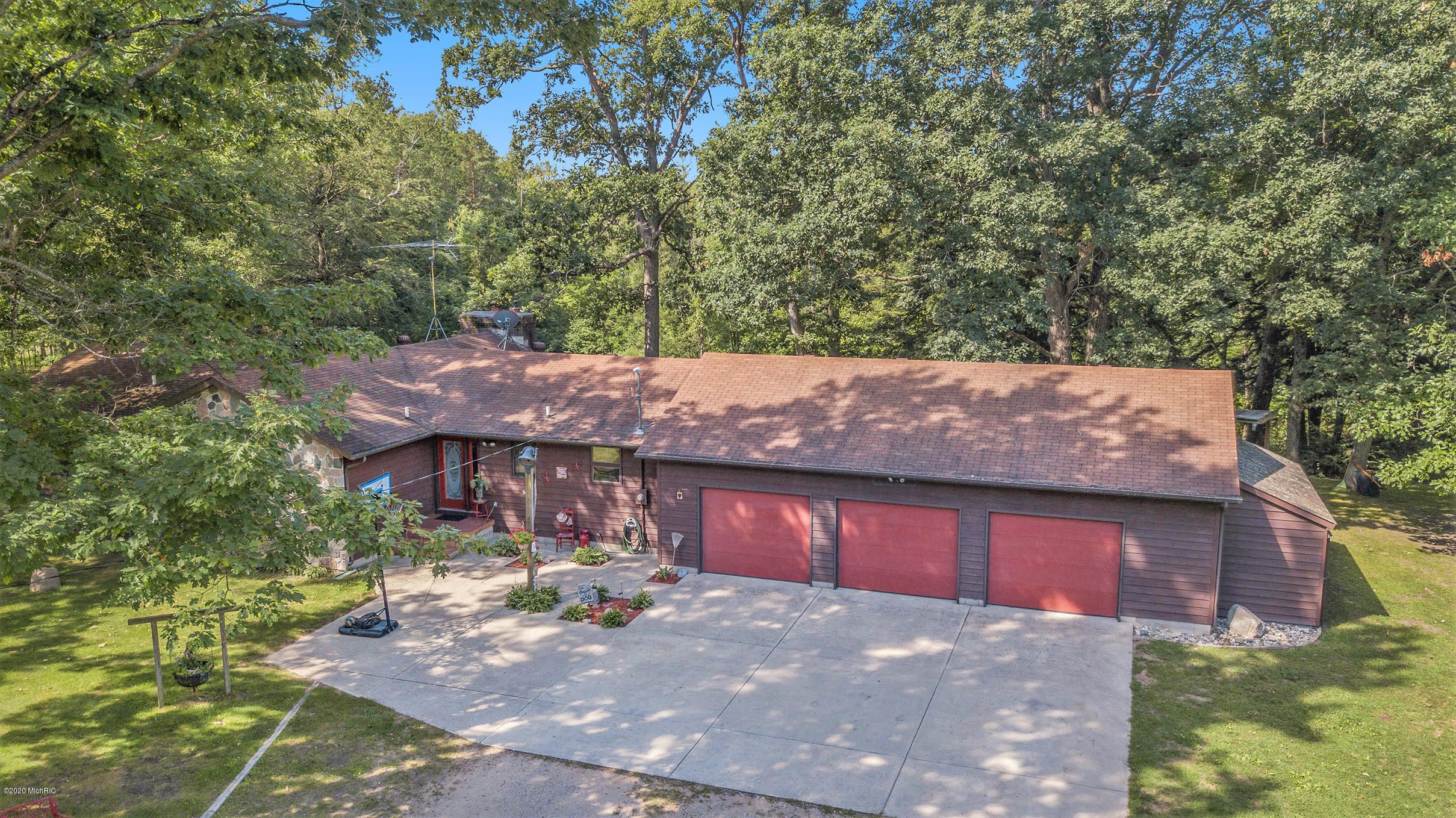 Kent City, Kent County, MI Lakefront Property, Waterfront Property