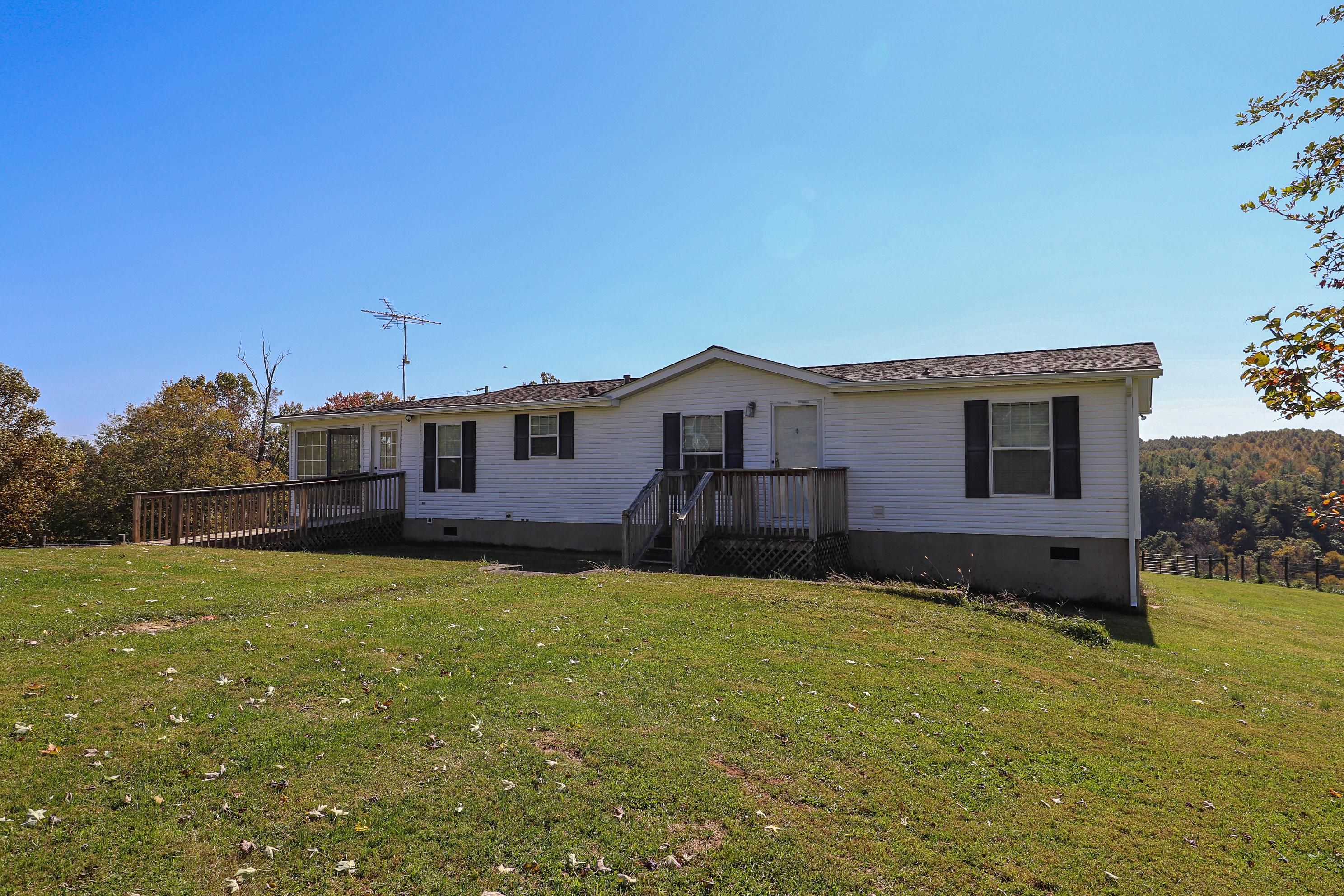 Willis, Floyd County, VA Farms and Ranches, House for sale Property ID