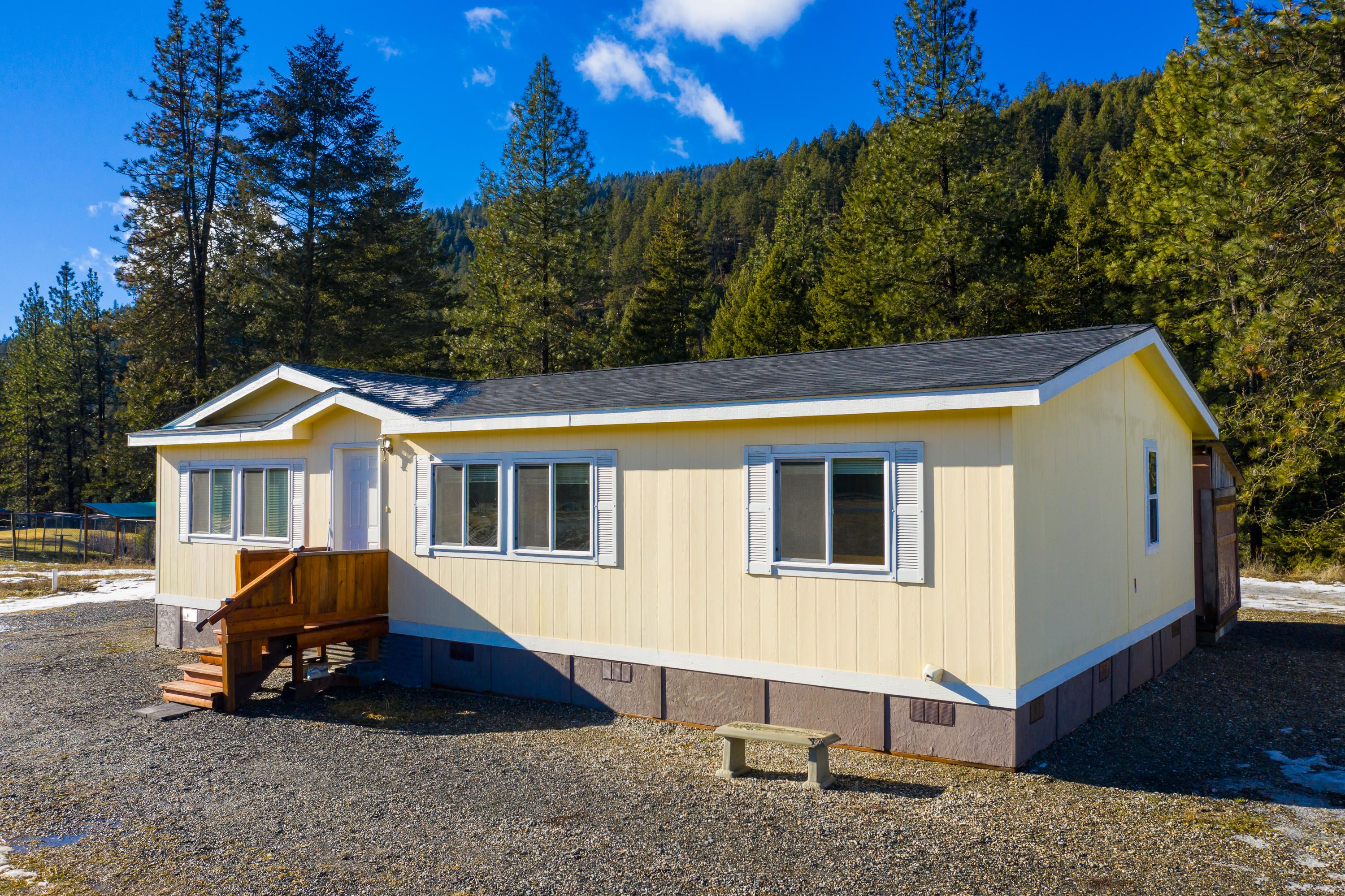 Colville, Stevens County, WA Lakefront Property, Waterfront Property