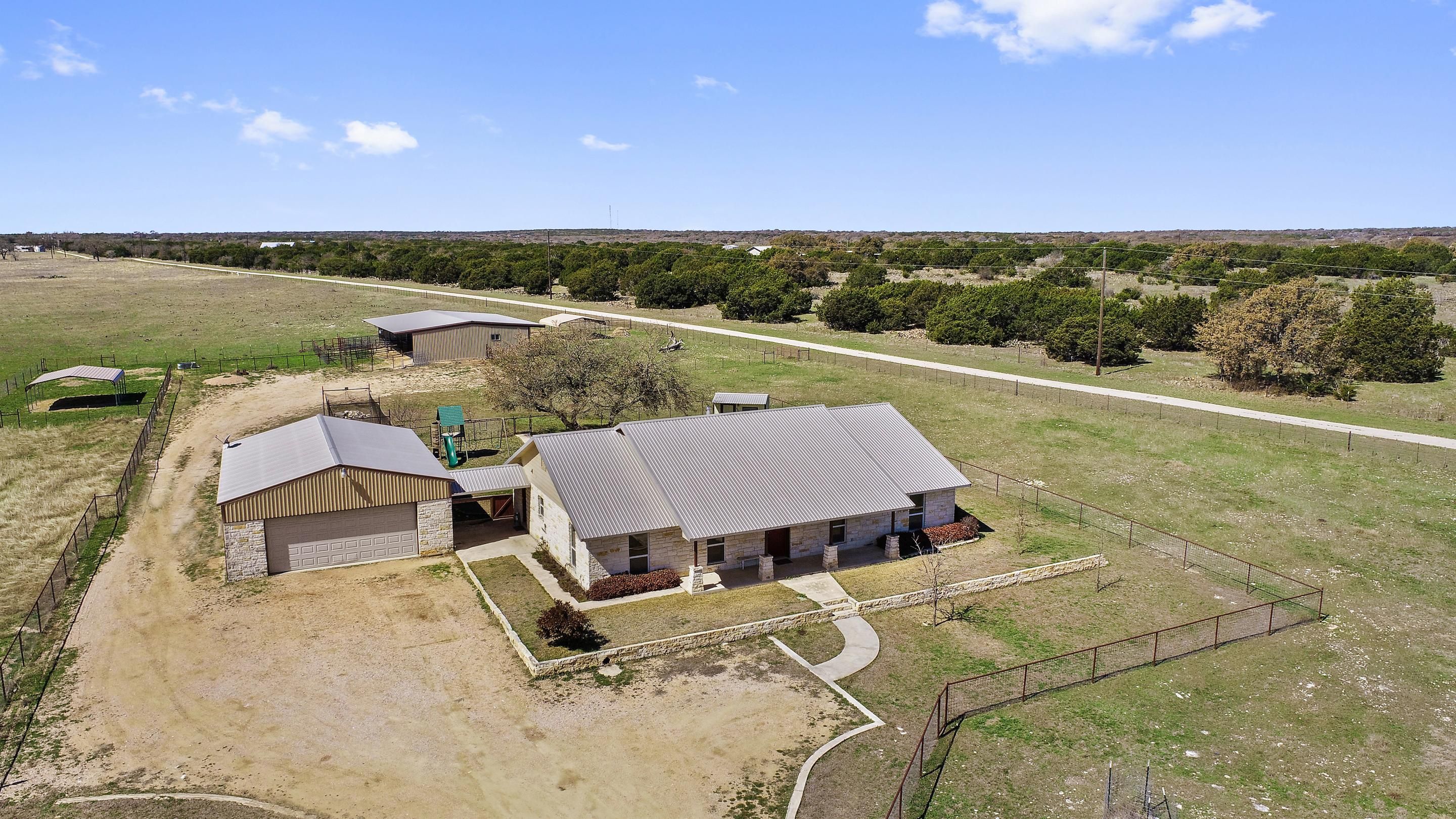 County, TX Farms and Ranches, Horse Property, House for