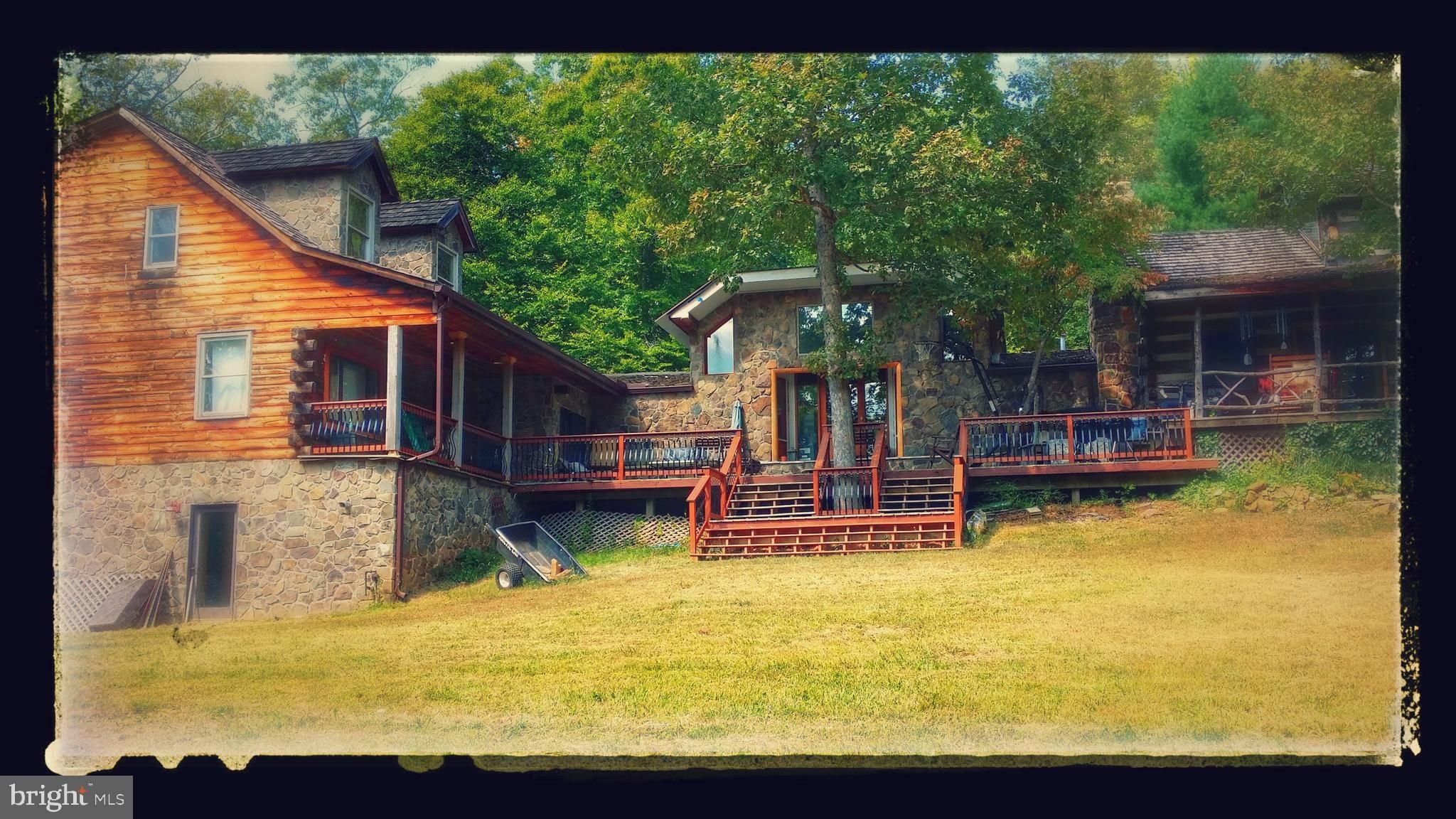 Leesburg, Loudoun County, VA Lakefront Property, Waterfront Property