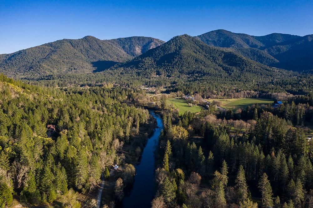 Grants Pass, Josephine County, OR Undeveloped Land, Riverfront Property, Waterfront Property for