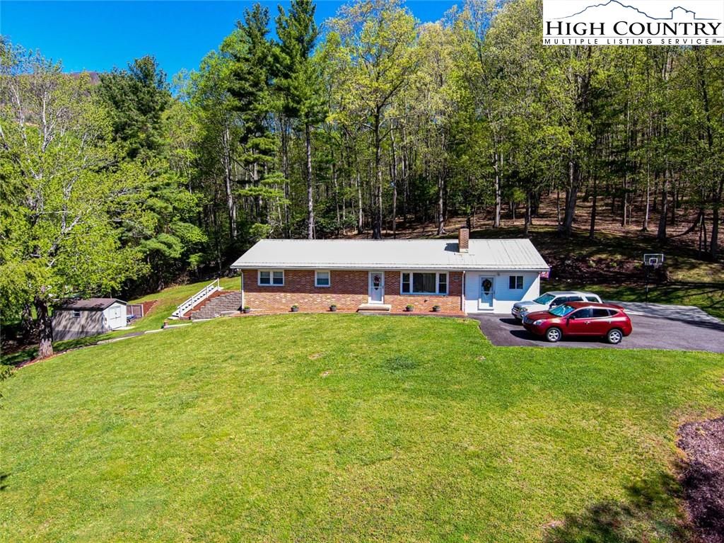 West Jefferson, Ashe County, NC House for sale Property ID 410246093