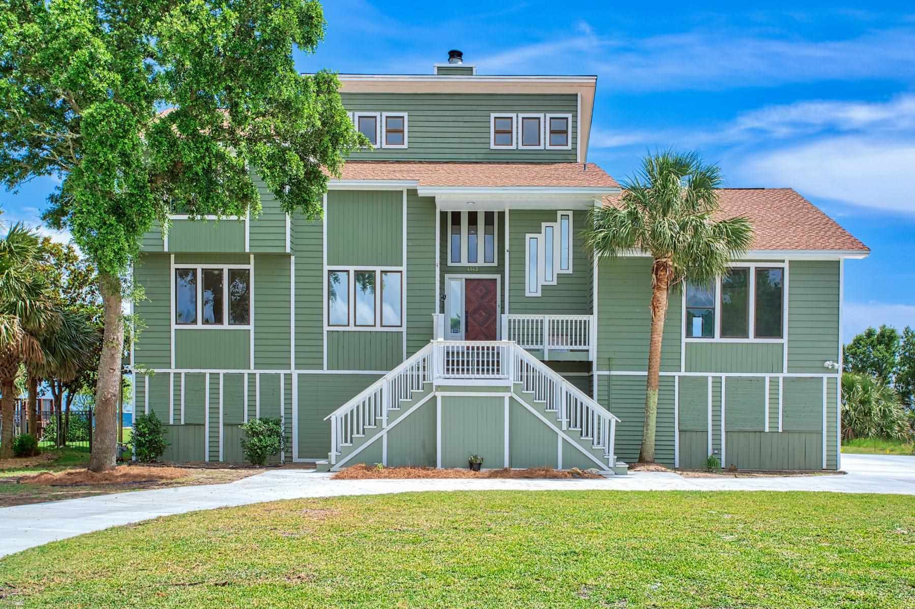 Gulf Breeze, Santa Rosa County, FL Lakefront Property, Waterfront