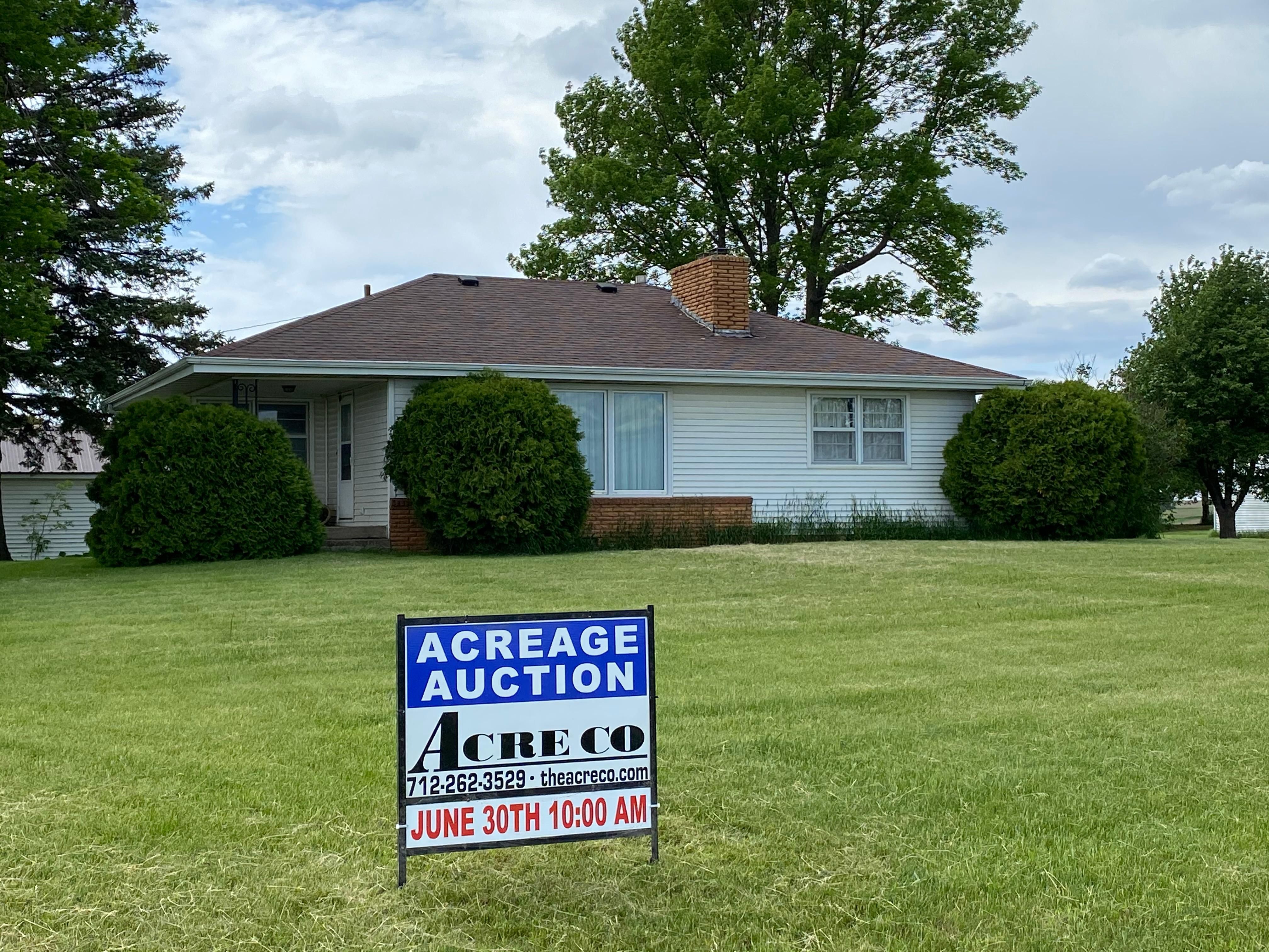 Estherville, Emmet County, IA Farms and Ranches, House for auction