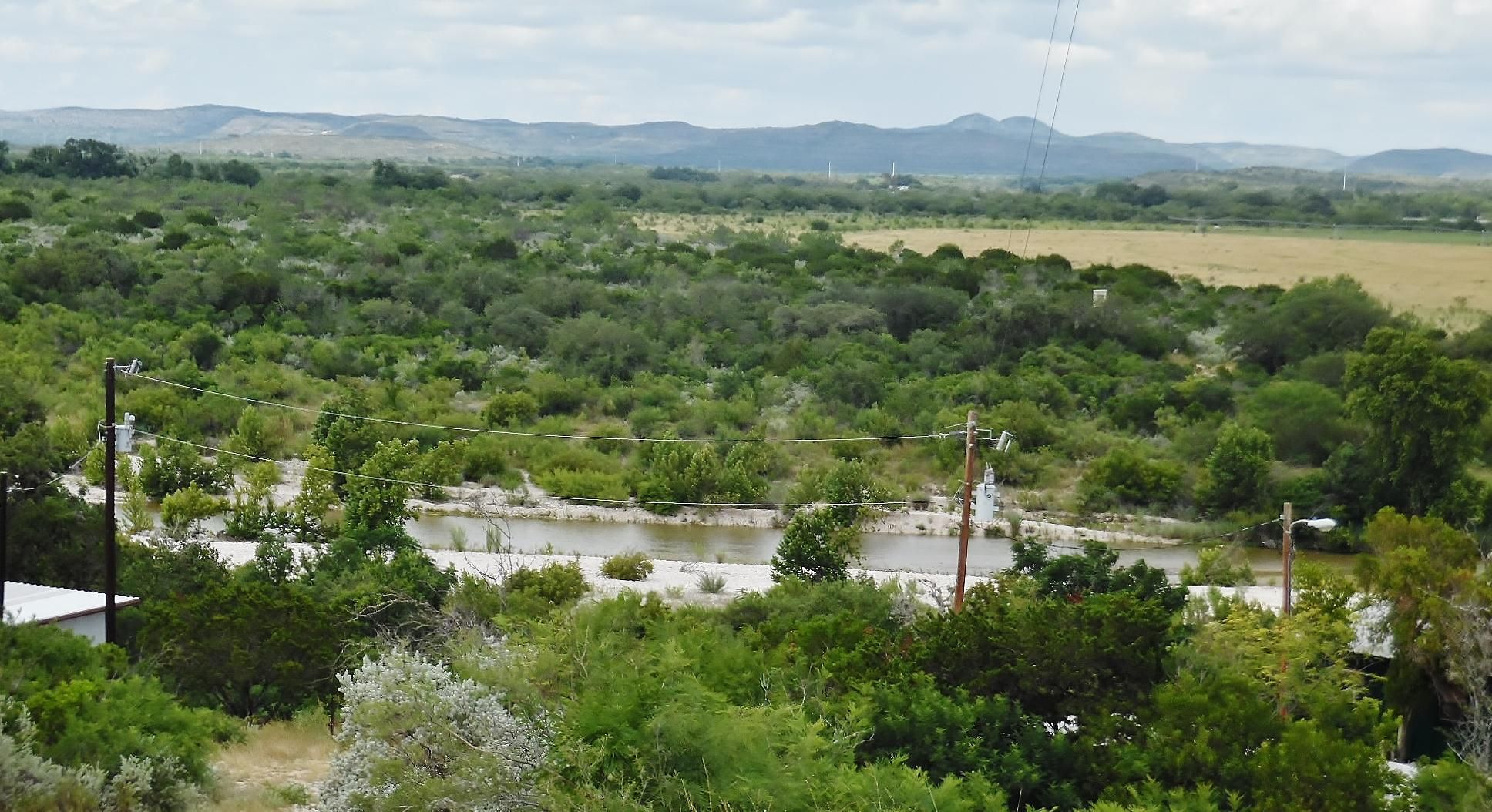Uvalde, Uvalde County, TX Recreational Property, Riverfront Property, Waterfront Property for
