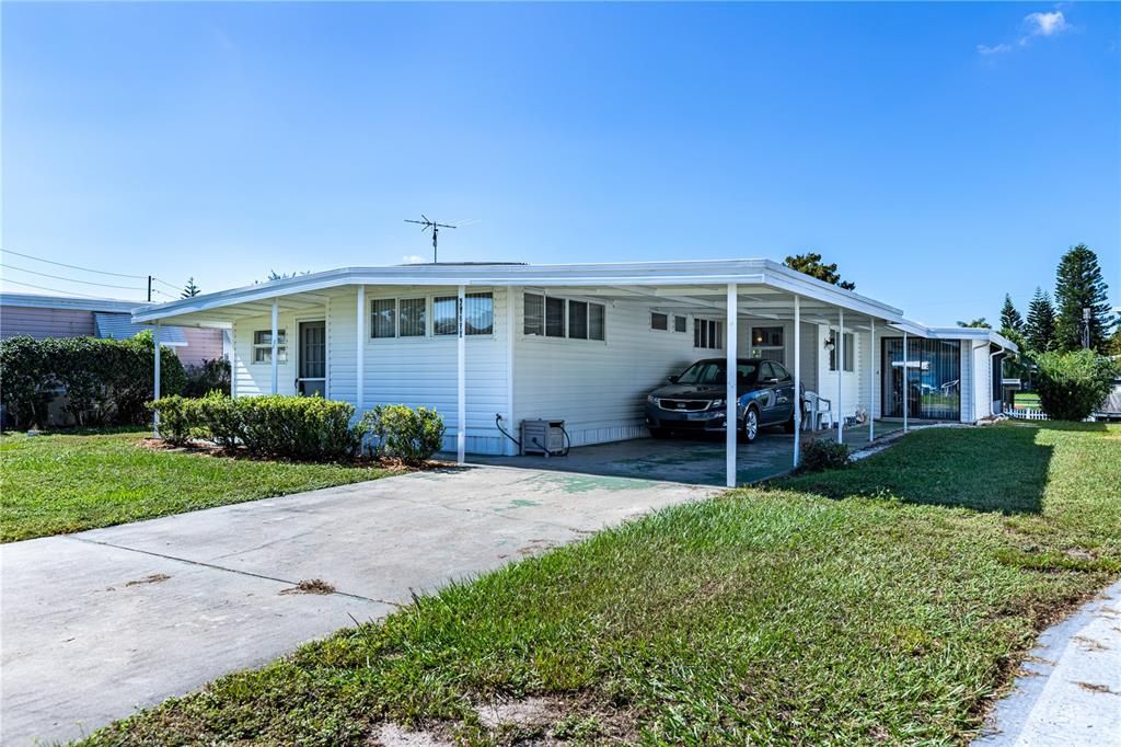Tavares, Lake County, FL Lakefront Property, Waterfront Property, House
