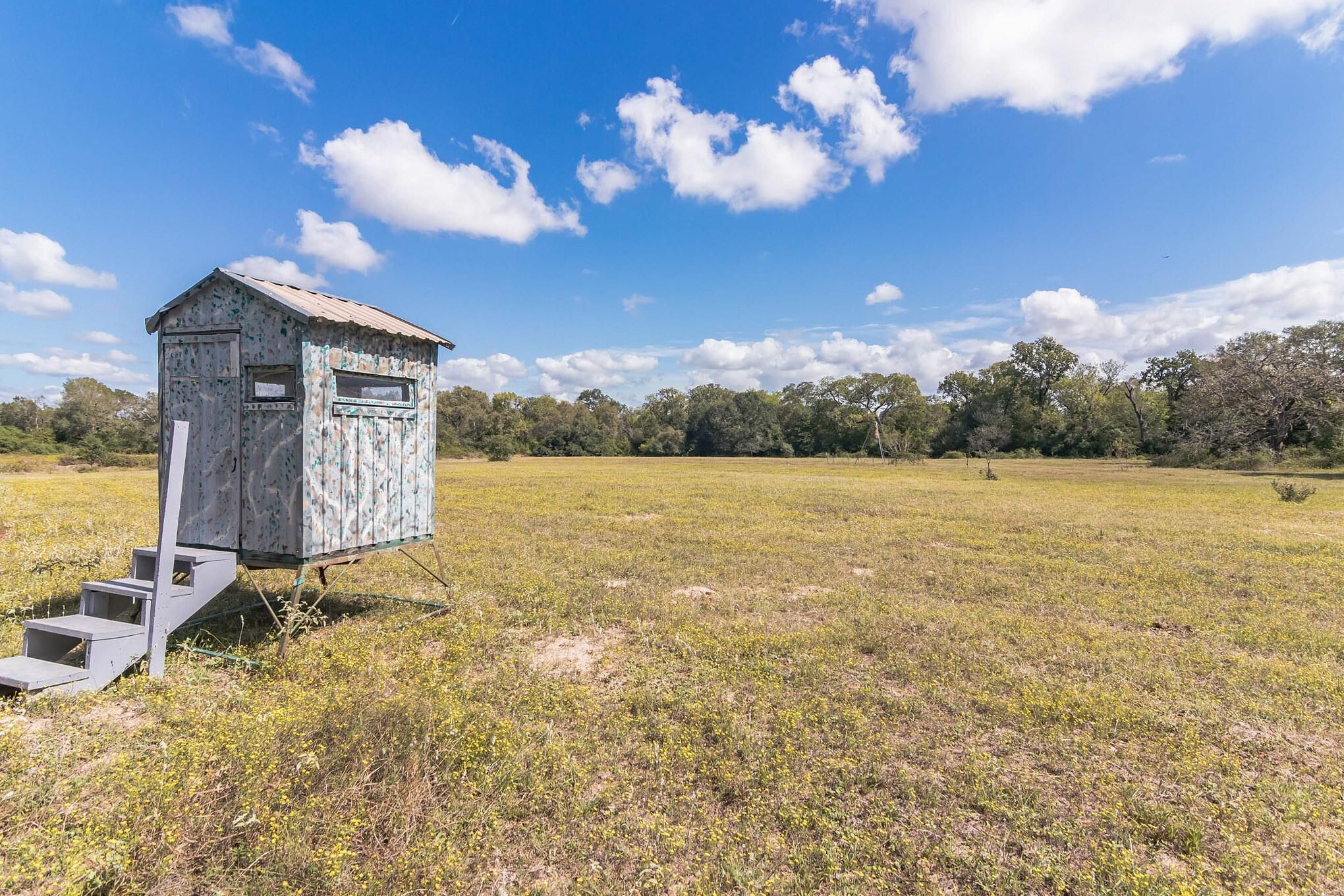 Hallettsville, Lavaca County, TX Recreational Property, Hunting