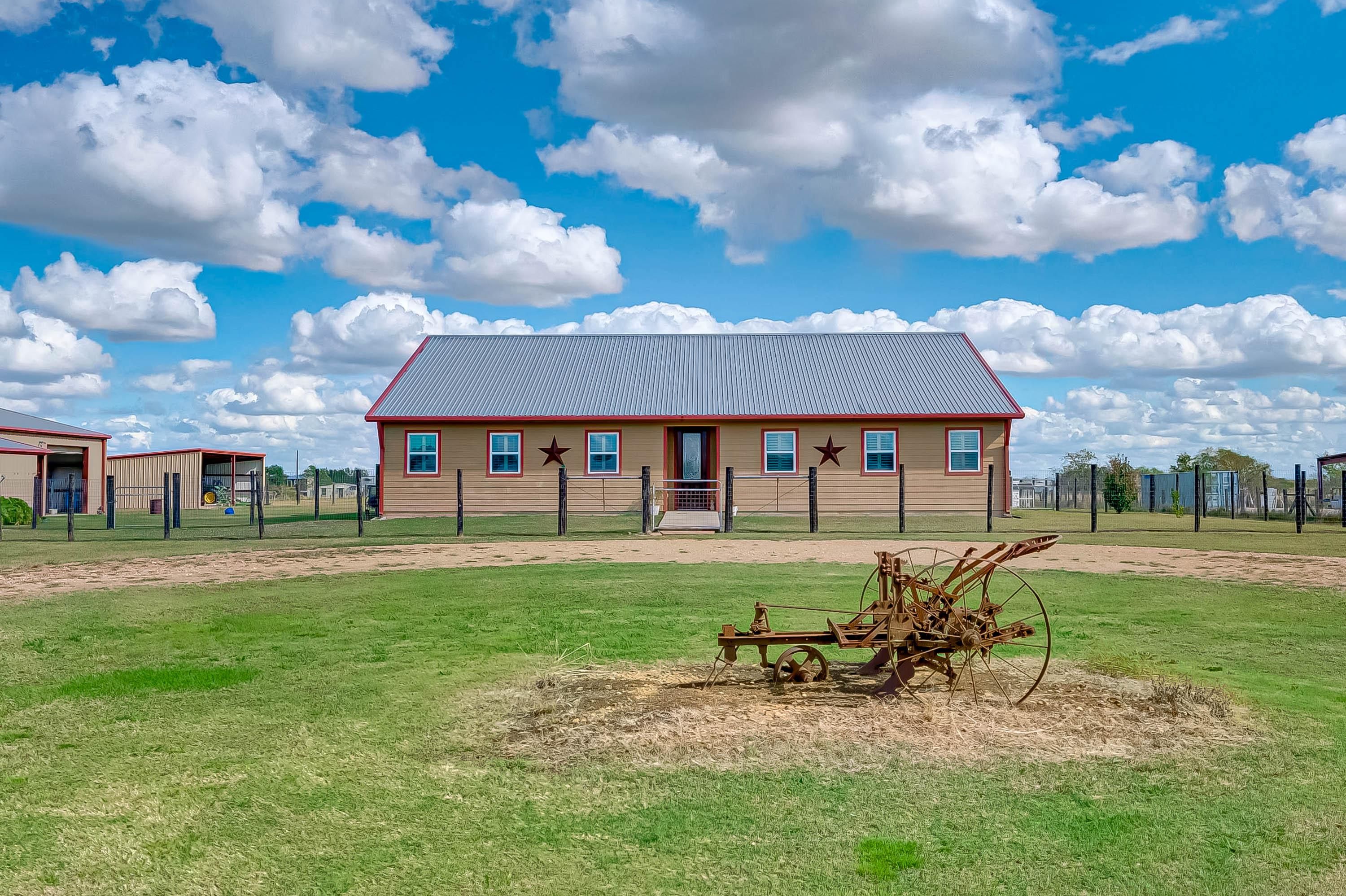 Pattison, Waller County, TX Farms and Ranches, House for sale Property