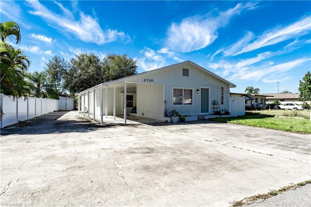 Fort Myers, Lee County, FL Lakefront Property, Waterfront Property