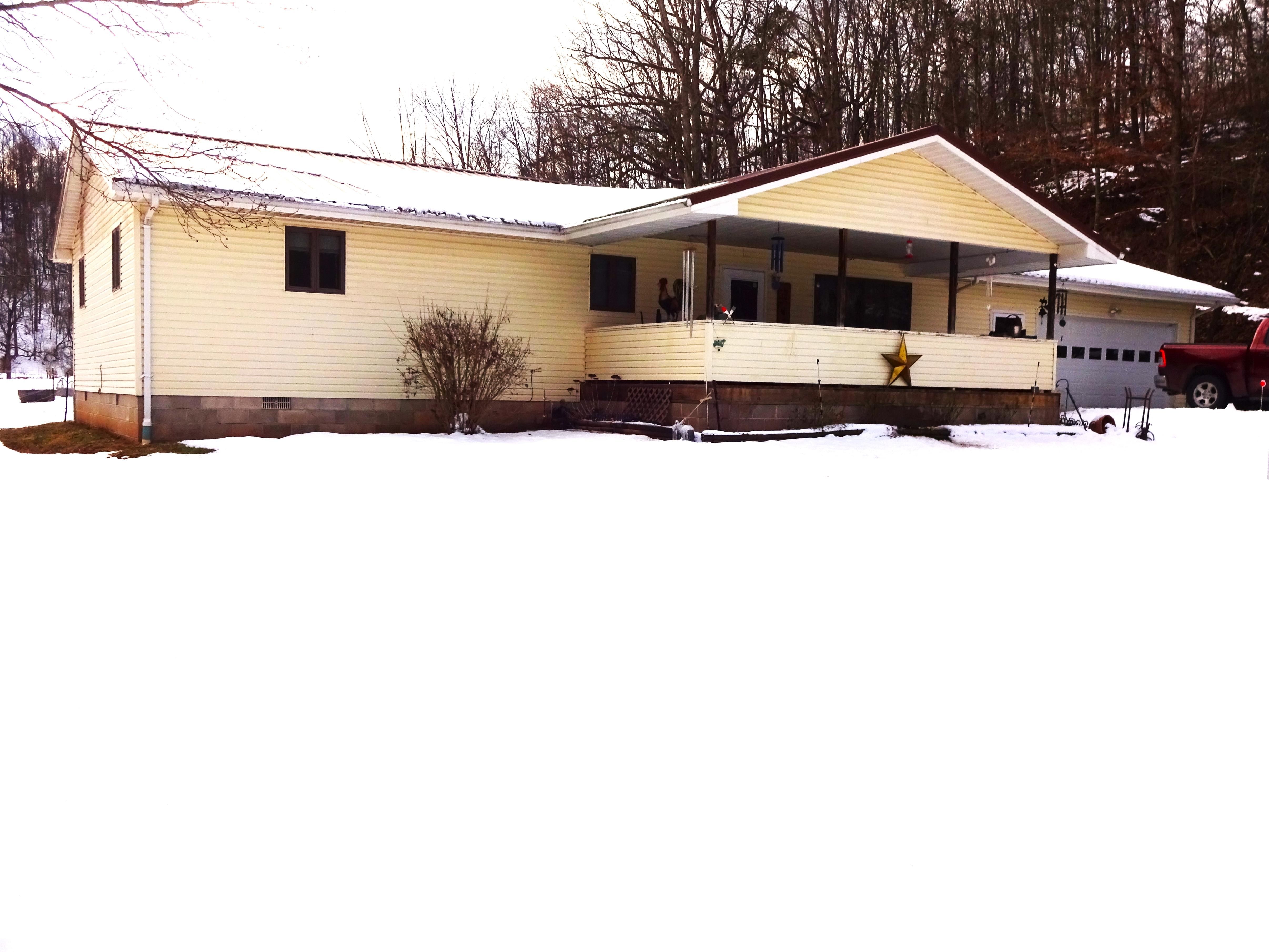 Reedy, Roane County, WV Farms and Ranches, Horse Property, House for