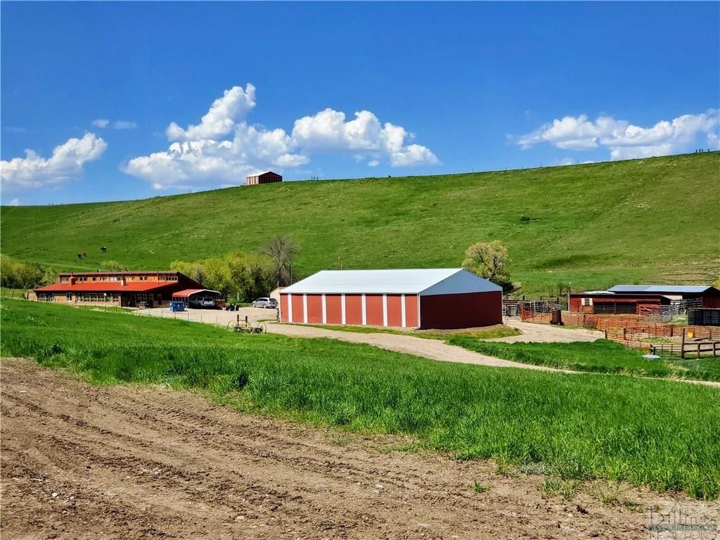 Lodge Grass, Big Horn County, MT Farms and Ranches, House for sale