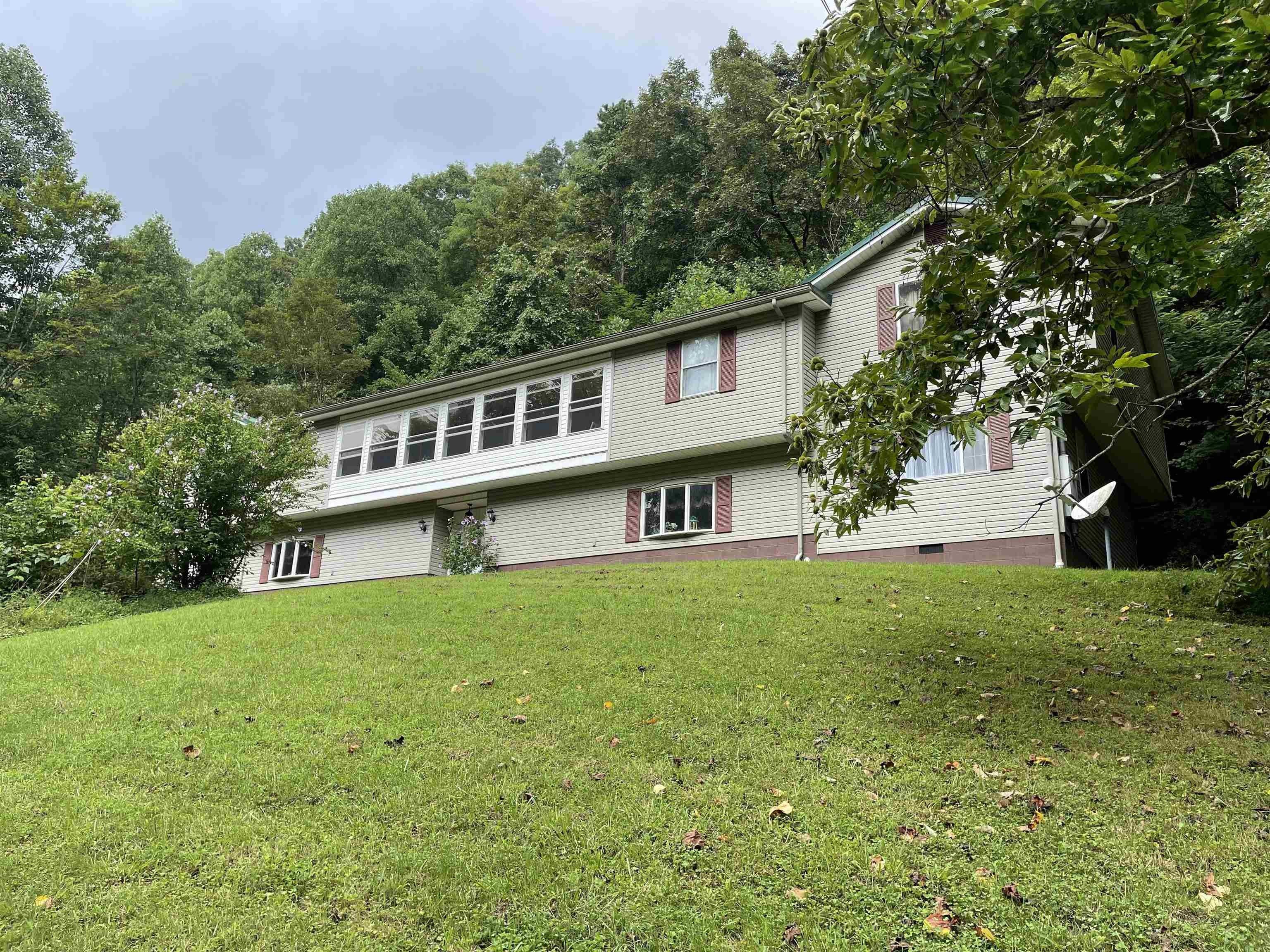 Crum, Wayne County, WV House for sale Property ID 411369362 LandWatch
