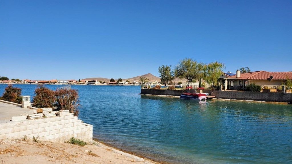 Helendale, San Bernardino County, CA Undeveloped Land, Lakefront