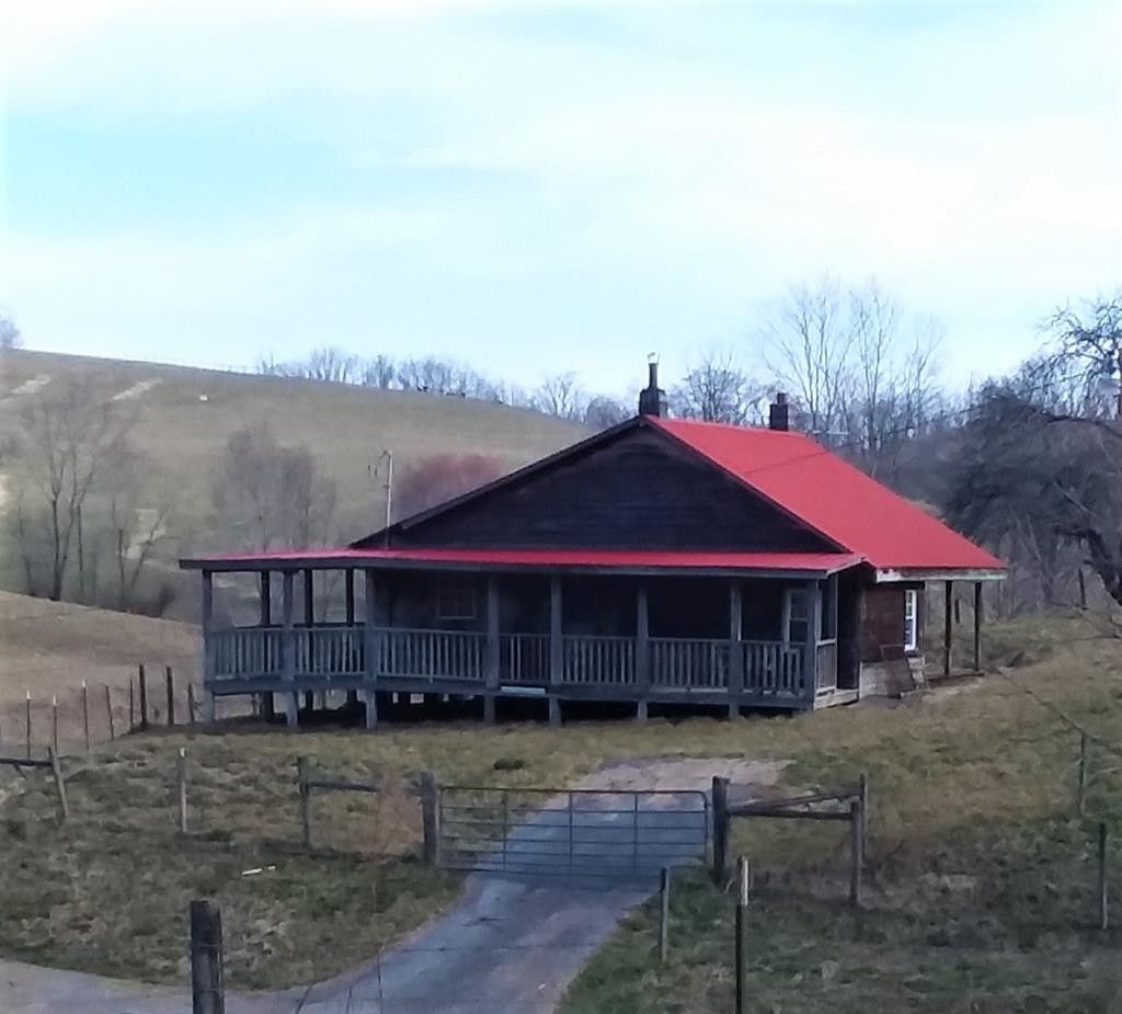 Marion, Smyth County, VA Lakefront Property, Waterfront Property, House