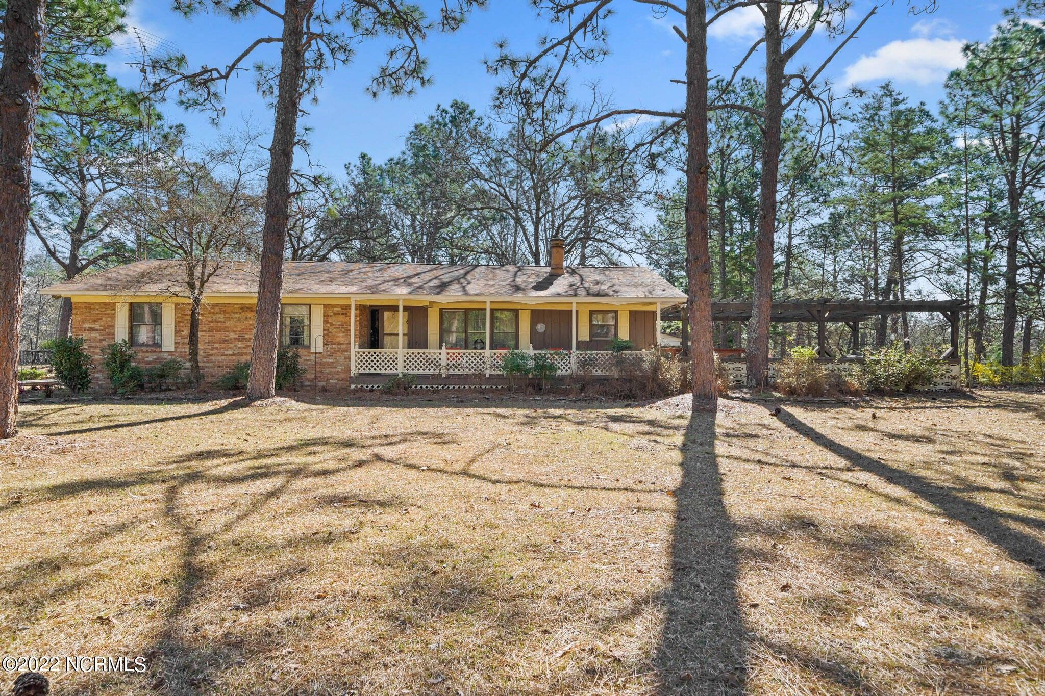 Aberdeen, Hoke County, NC Lakefront Property, Waterfront Property, House for sale Property ID