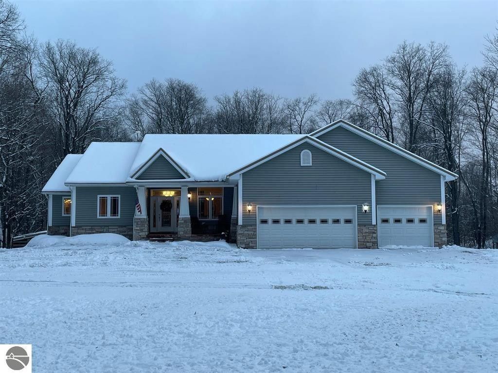 Mancelona, Kalkaska County, MI Lakefront Property, Waterfront Property