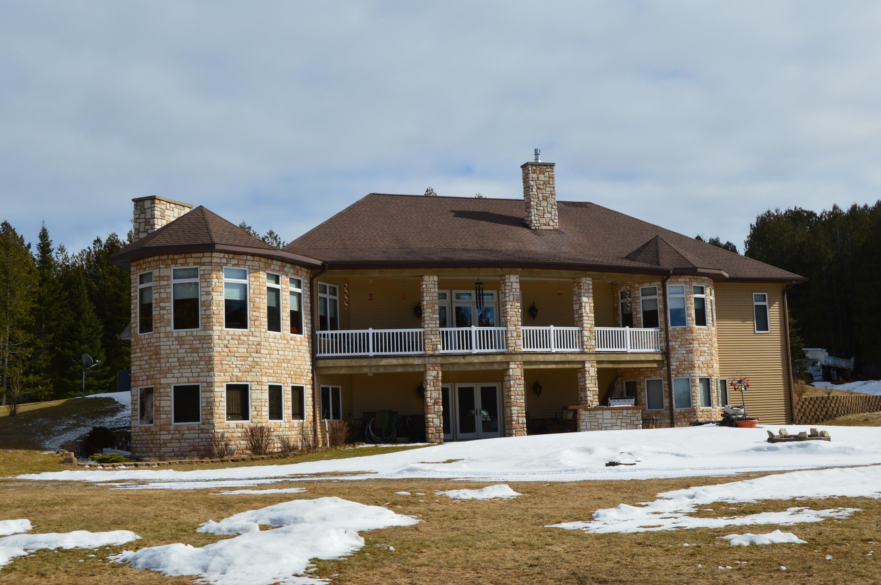 Garden, Delta County, MI Lakefront Property, Waterfront Property, House for sale Property ID