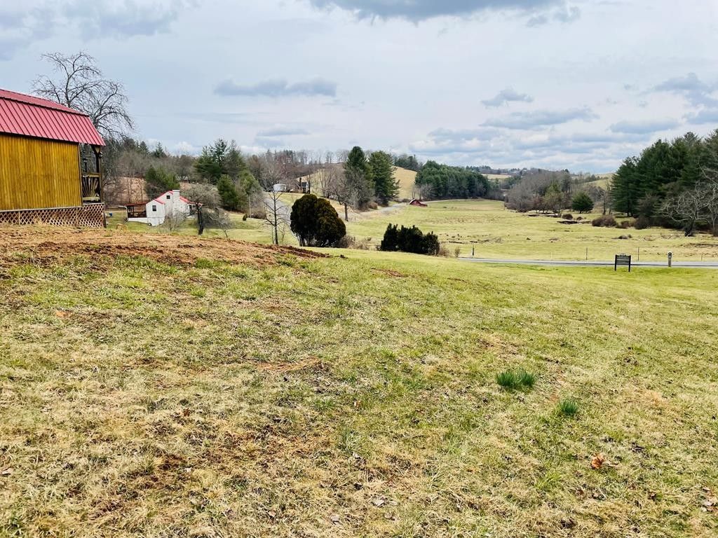 Galax, Carroll County, VA Farms and Ranches for sale Property ID