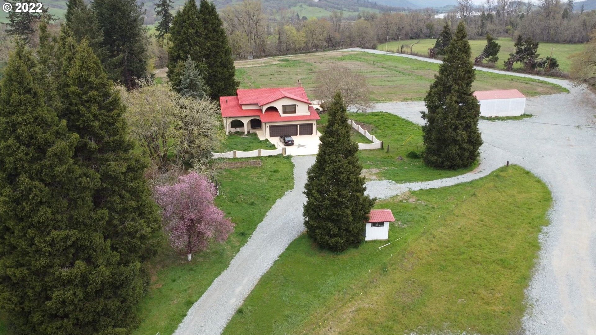 Riddle, Douglas County, OR Lakefront Property, Waterfront Property