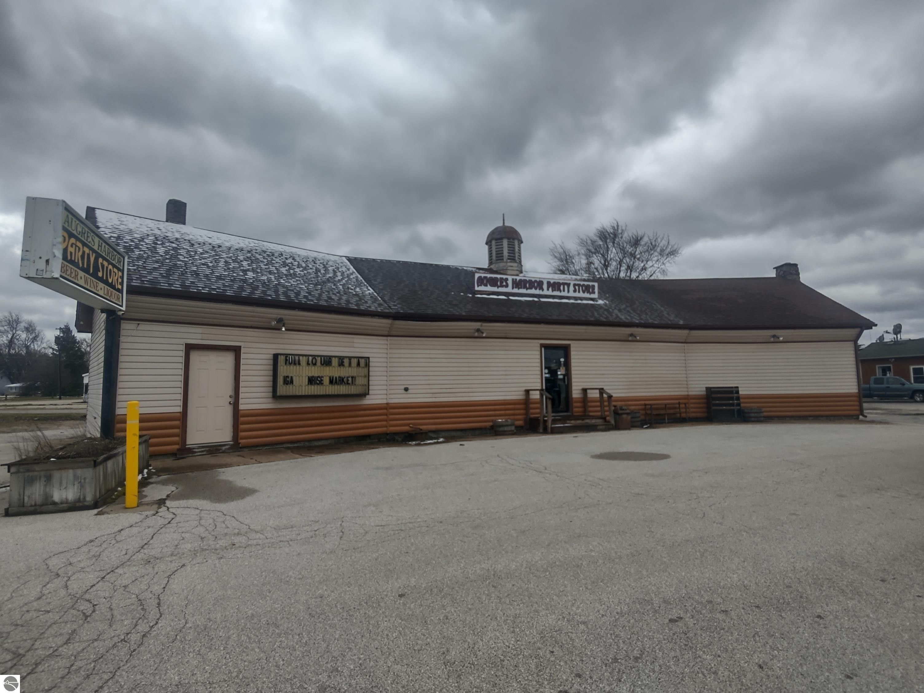 Au Gres, Arenac County, MI Commercial Property, House for sale Property