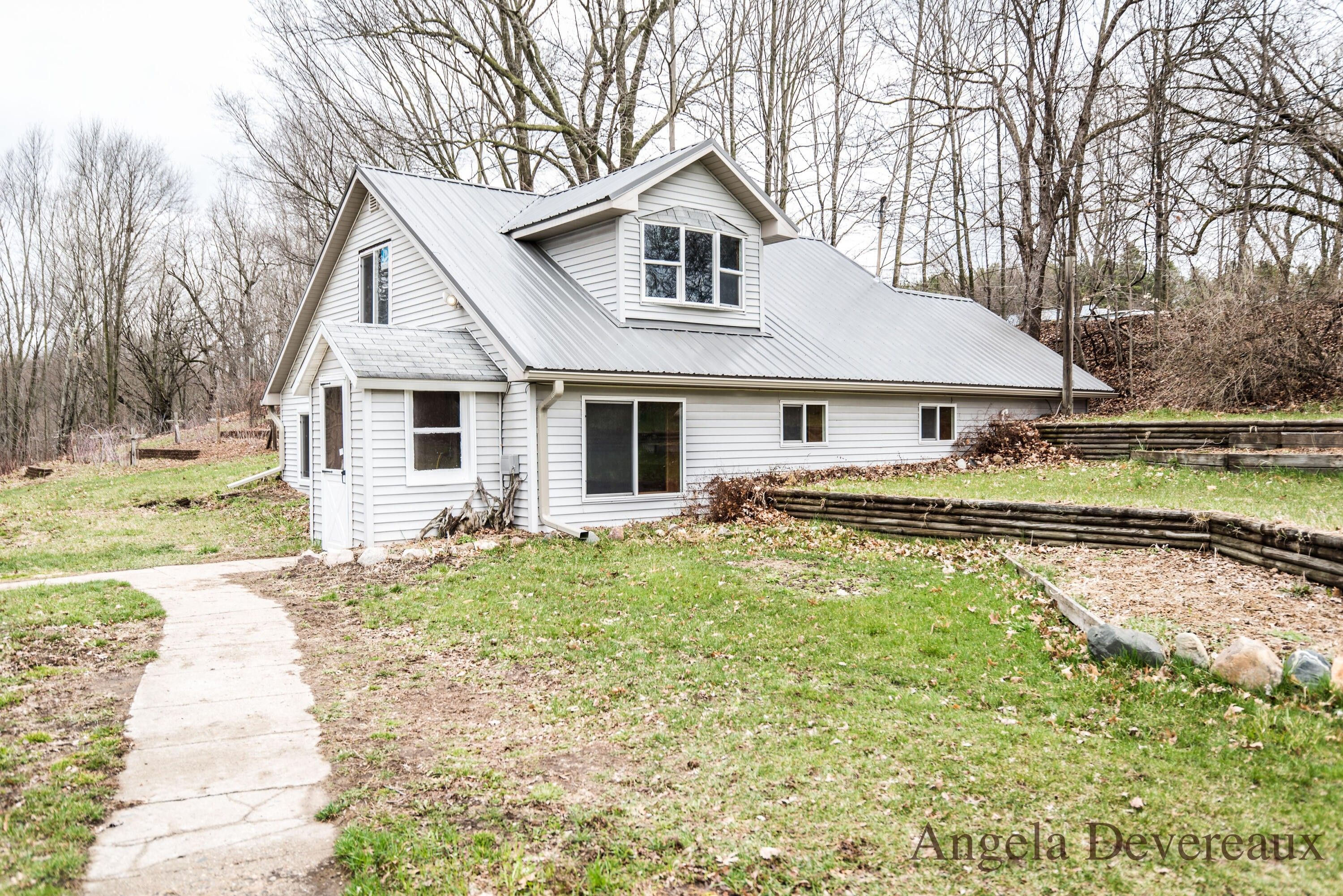 Stanton, Montcalm County, MI Lakefront Property, Waterfront Property