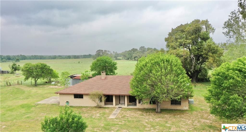 Victoria, Victoria County, TX Lakefront Property, Waterfront Property, House for sale Property