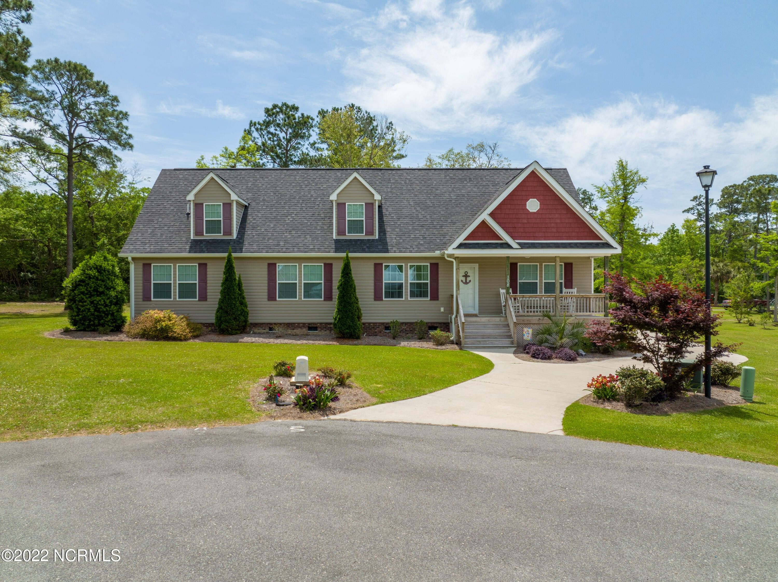 Sneads Ferry, Onslow County, NC Lakefront Property, Waterfront Property