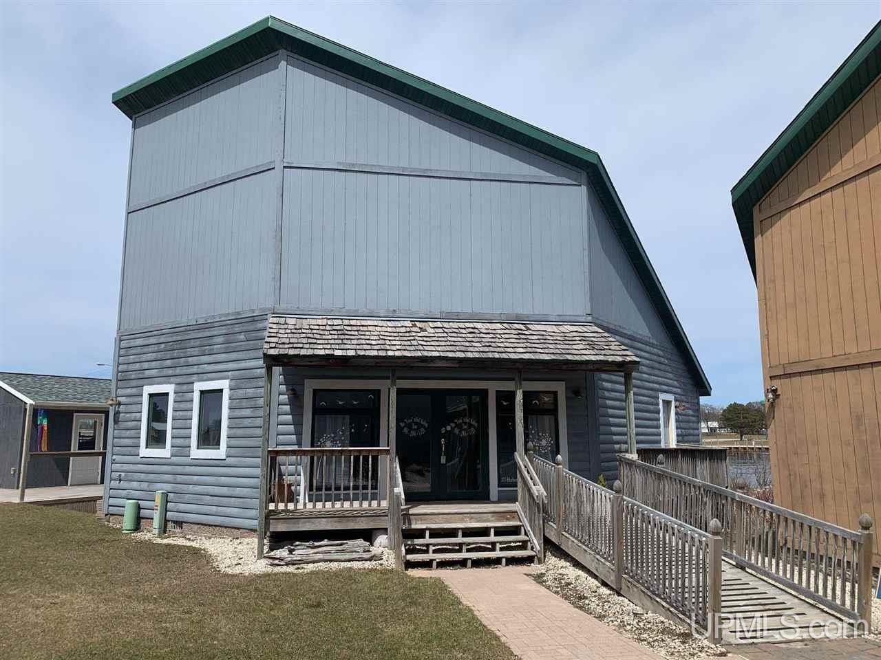 Manistique, Schoolcraft County, MI Commercial Property, Lakefront