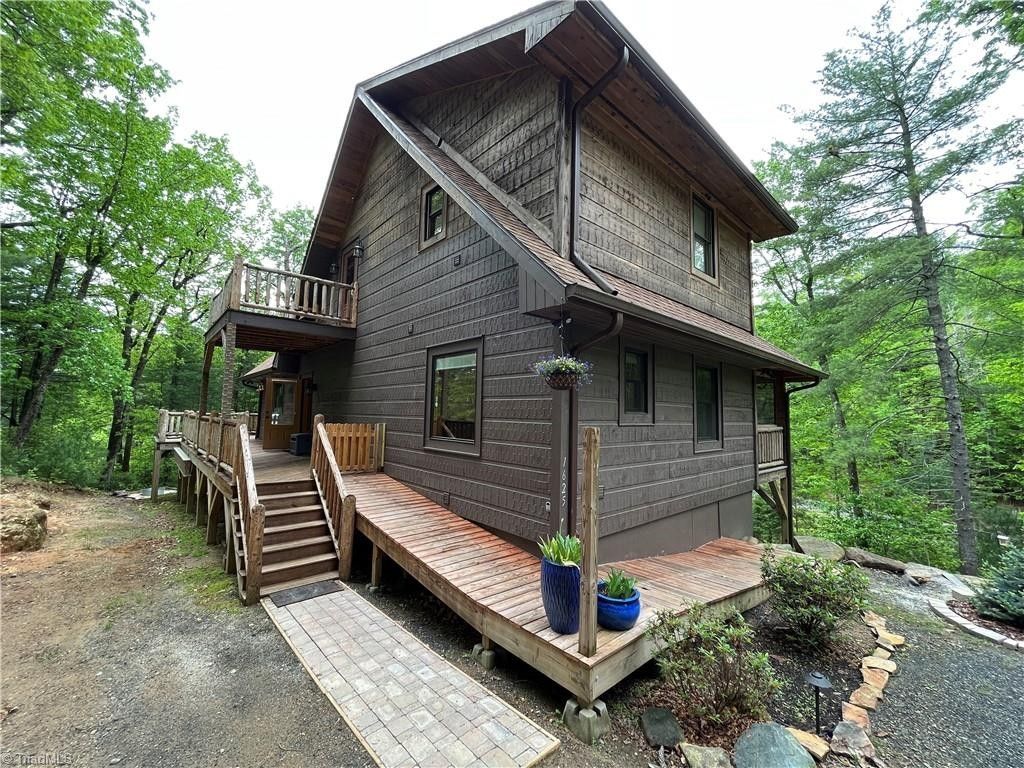 Purlear, Wilkes County, NC House for sale Property ID 413509576