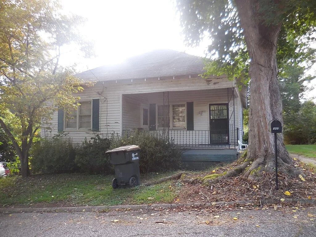 Roanoke, Randolph County, AL House for sale Property ID 413505842