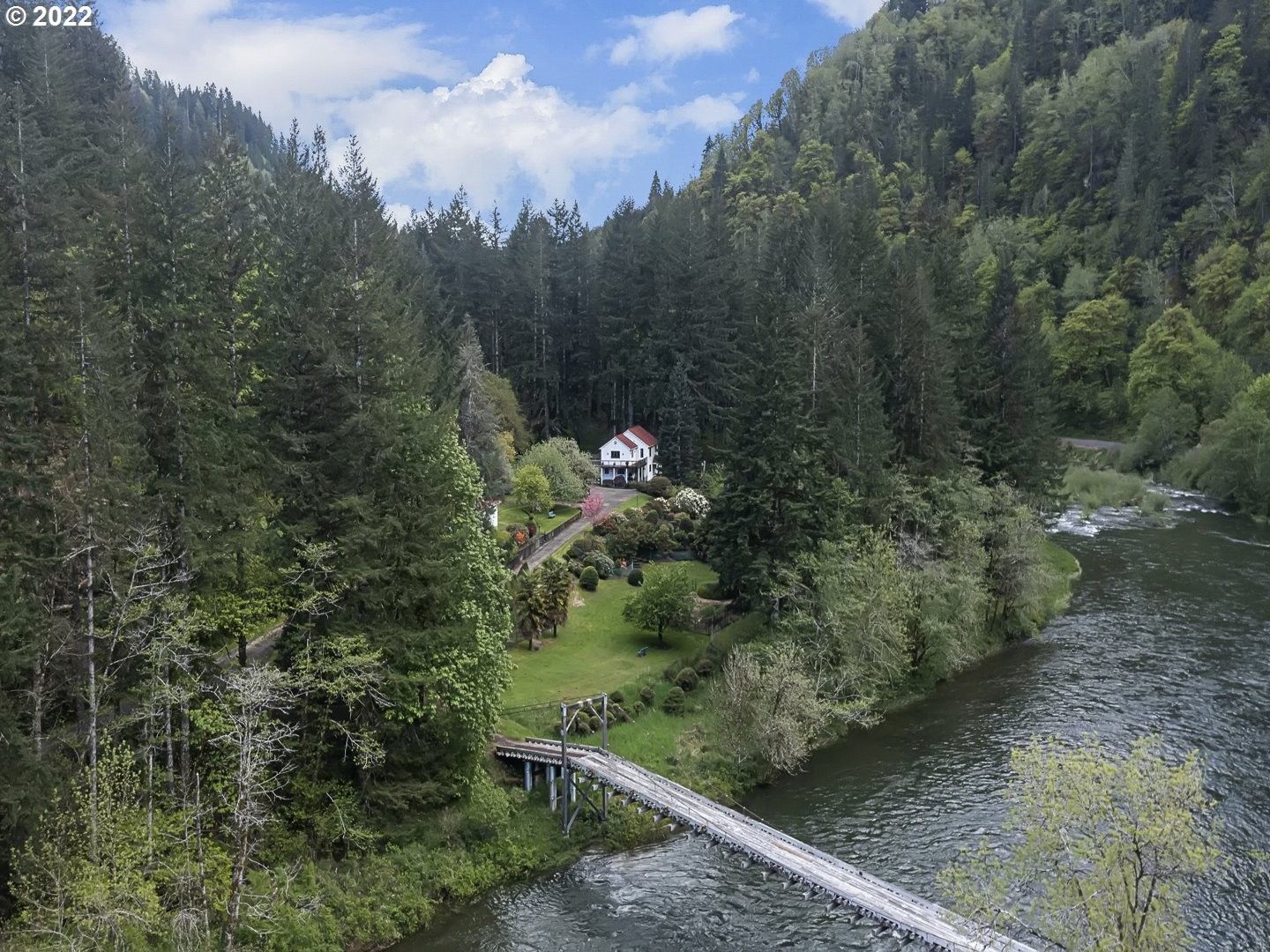 Swisshome, Lane County, OR Lakefront Property, Waterfront Property