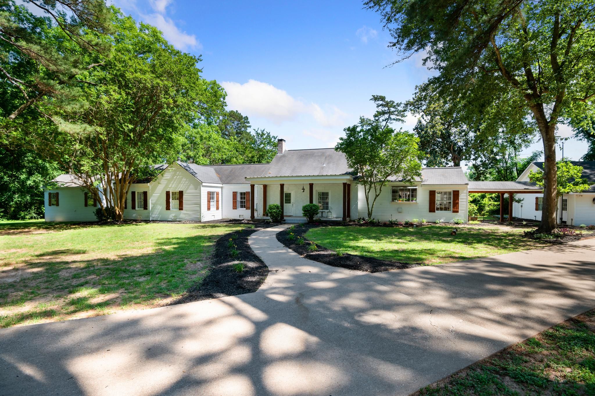 Crockett, Houston County, TX Farms and Ranches, Horse Property, House