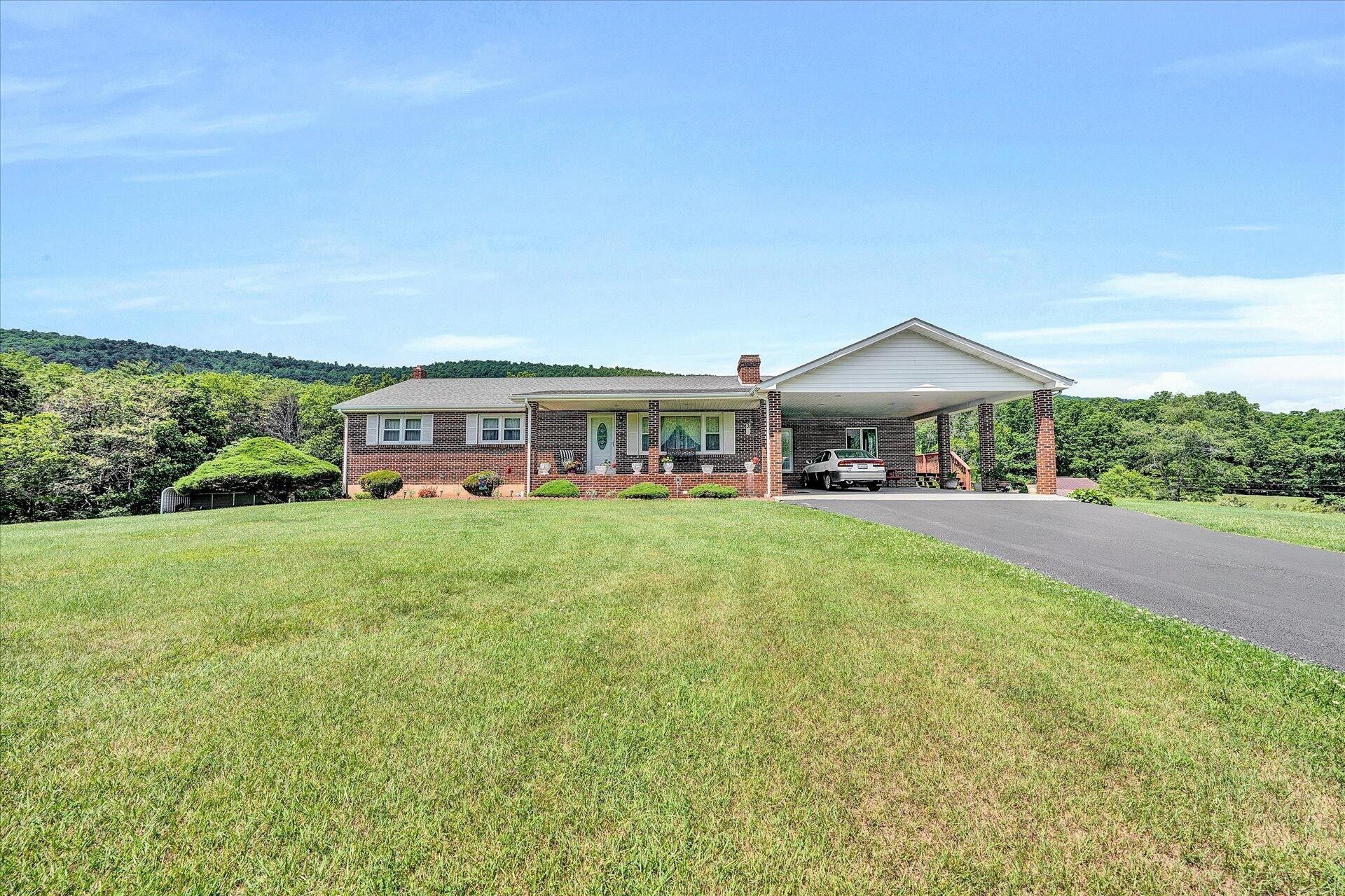 Blacksburg, Montgomery County, VA House for sale Property ID 413735868