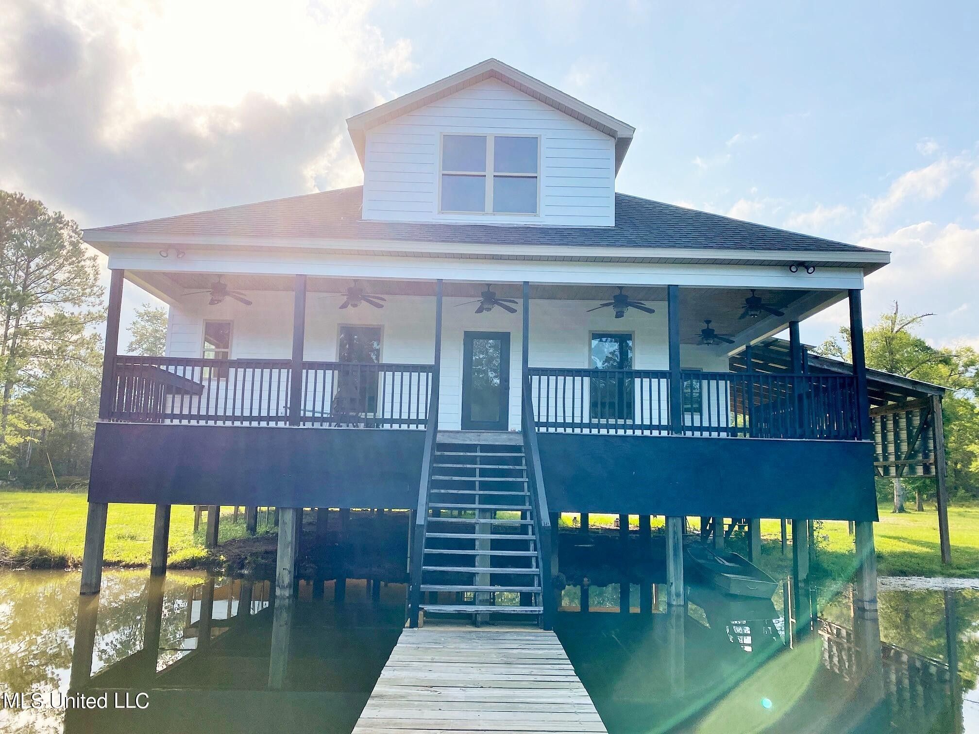 Moss Point, Jackson County, MS Lakefront Property, Waterfront Property