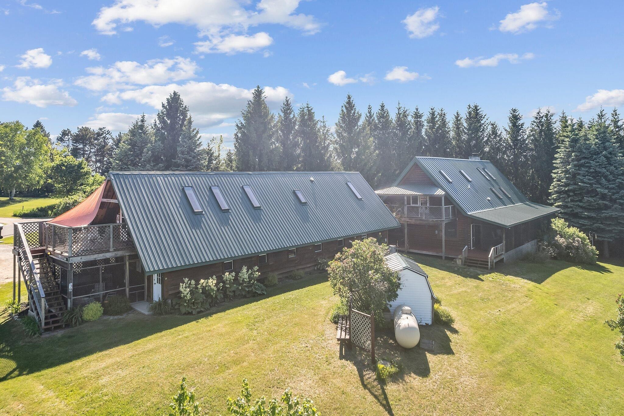 Charlevoix, Charlevoix County, MI House for sale Property ID 413827606