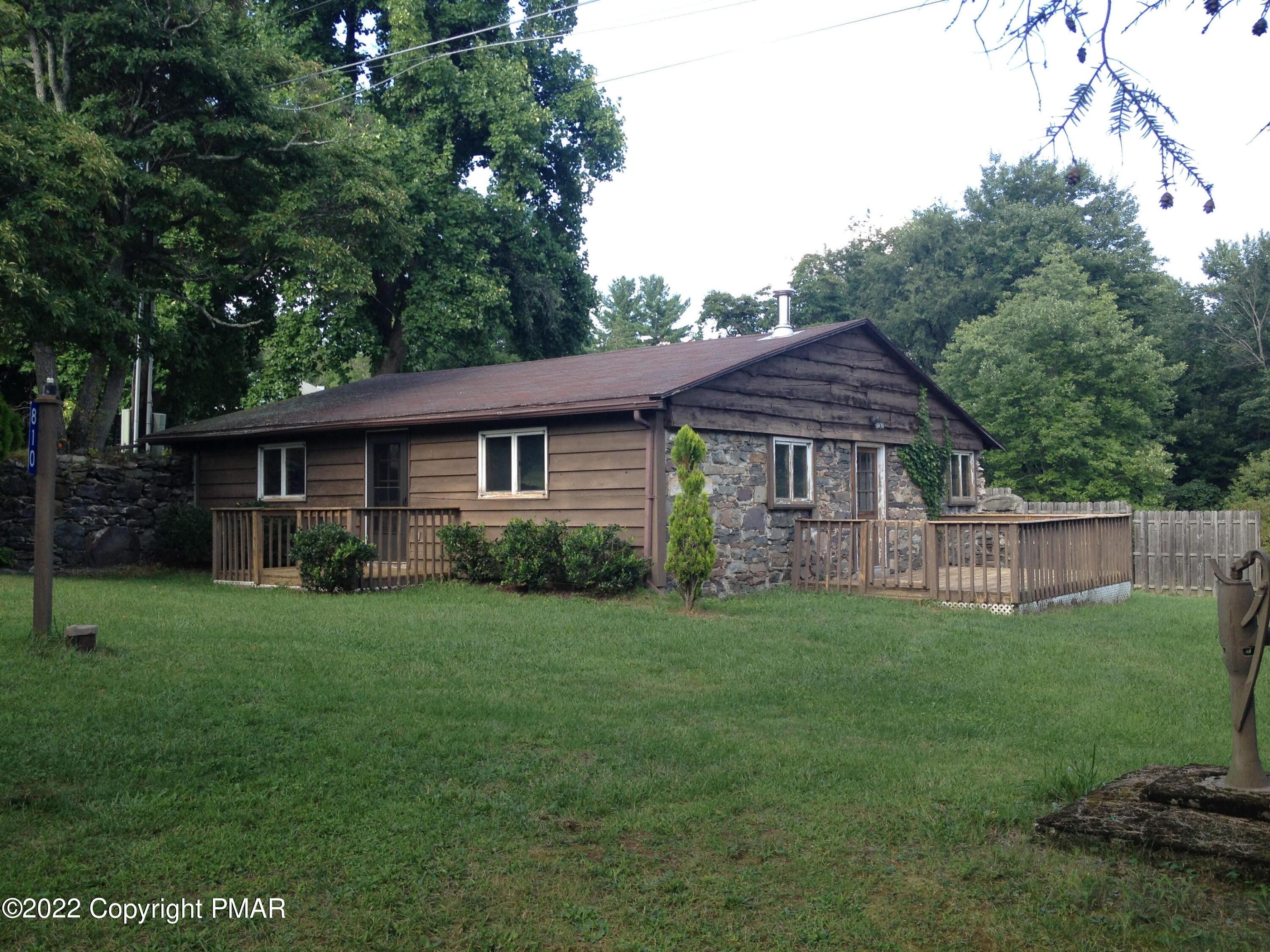 Stroudsburg, Monroe County, PA Lakefront Property, Waterfront Property