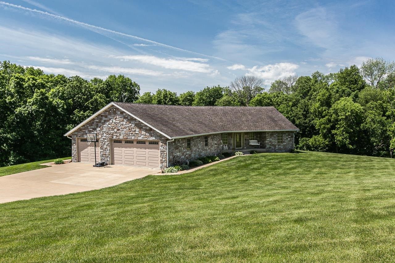 Maquoketa, Jackson County, IA House for sale Property ID 413893289