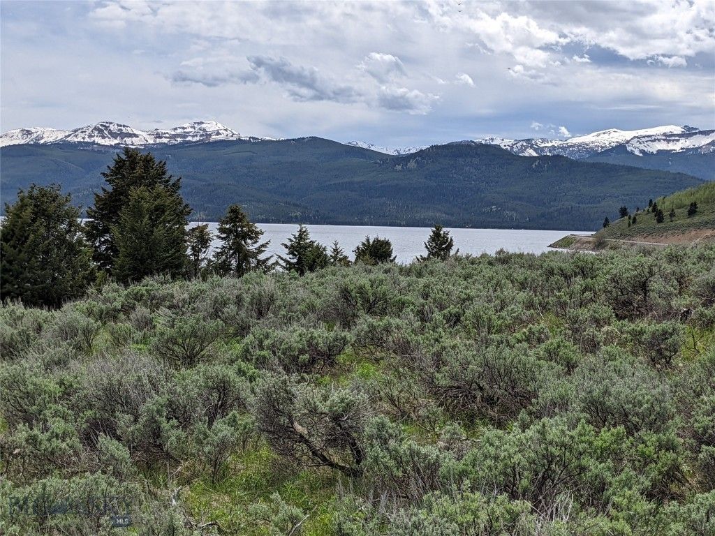 West Yellowstone, Gallatin County, MT Undeveloped Land, Lakefront